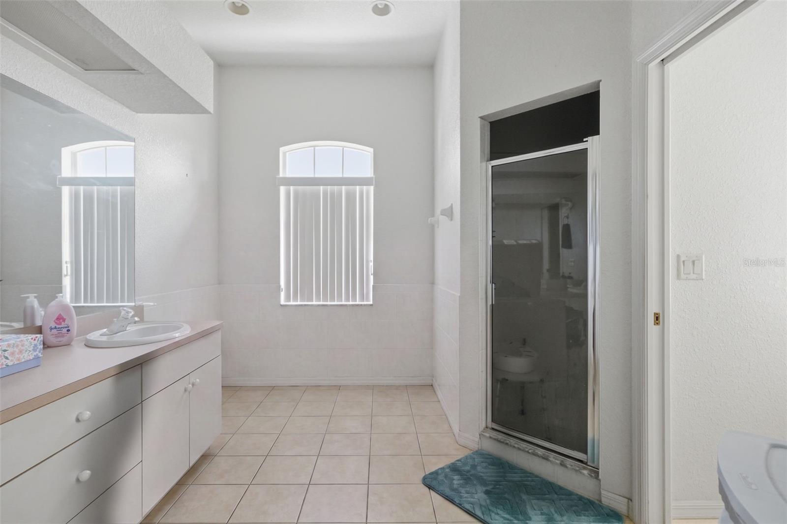 15486 SARATOGA DR
