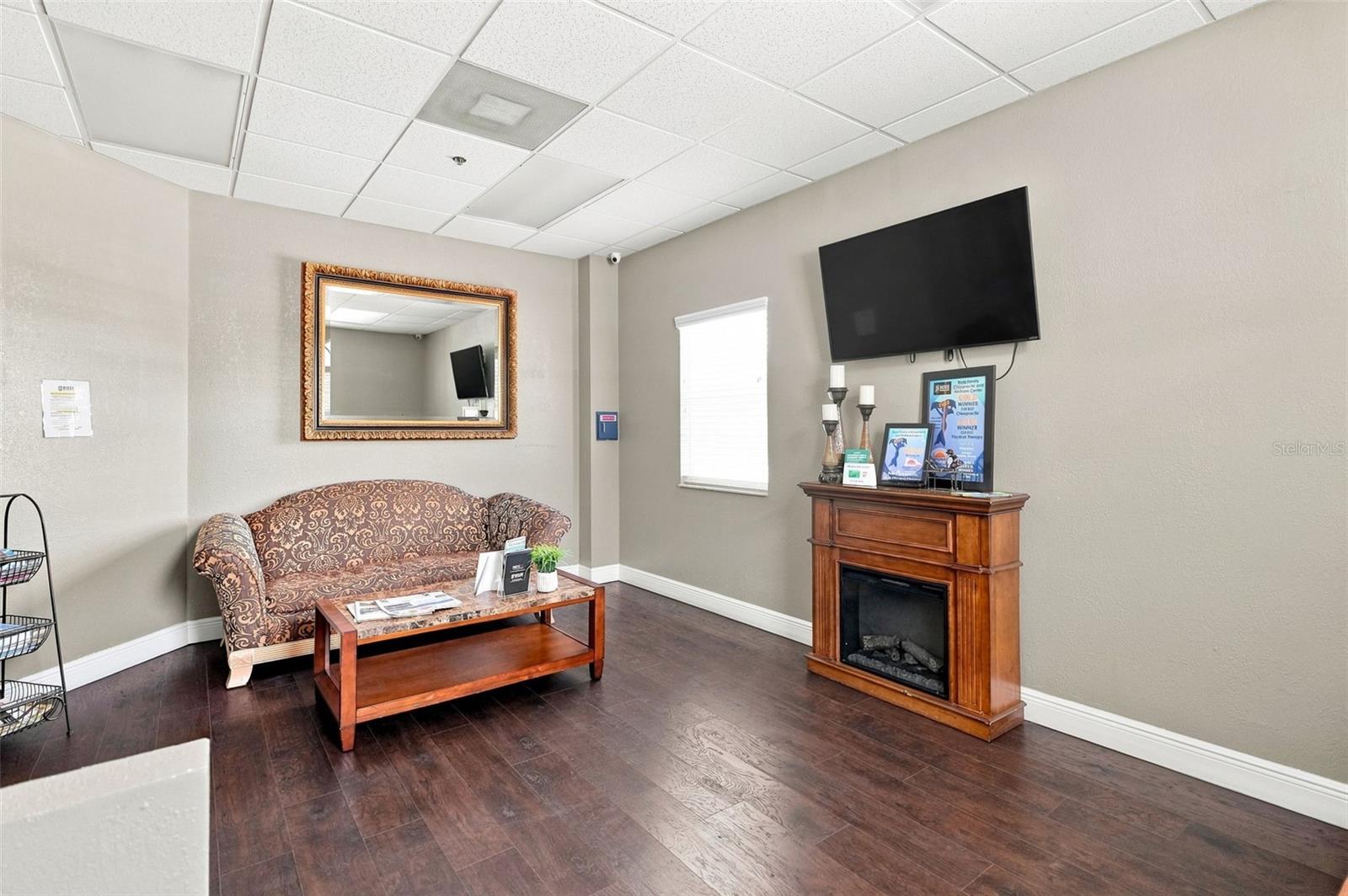 224 MARINER BLVD