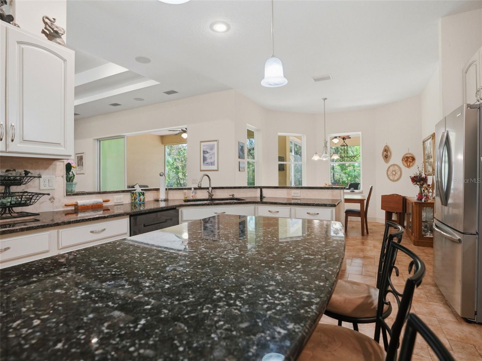 8333 ALLEN DR