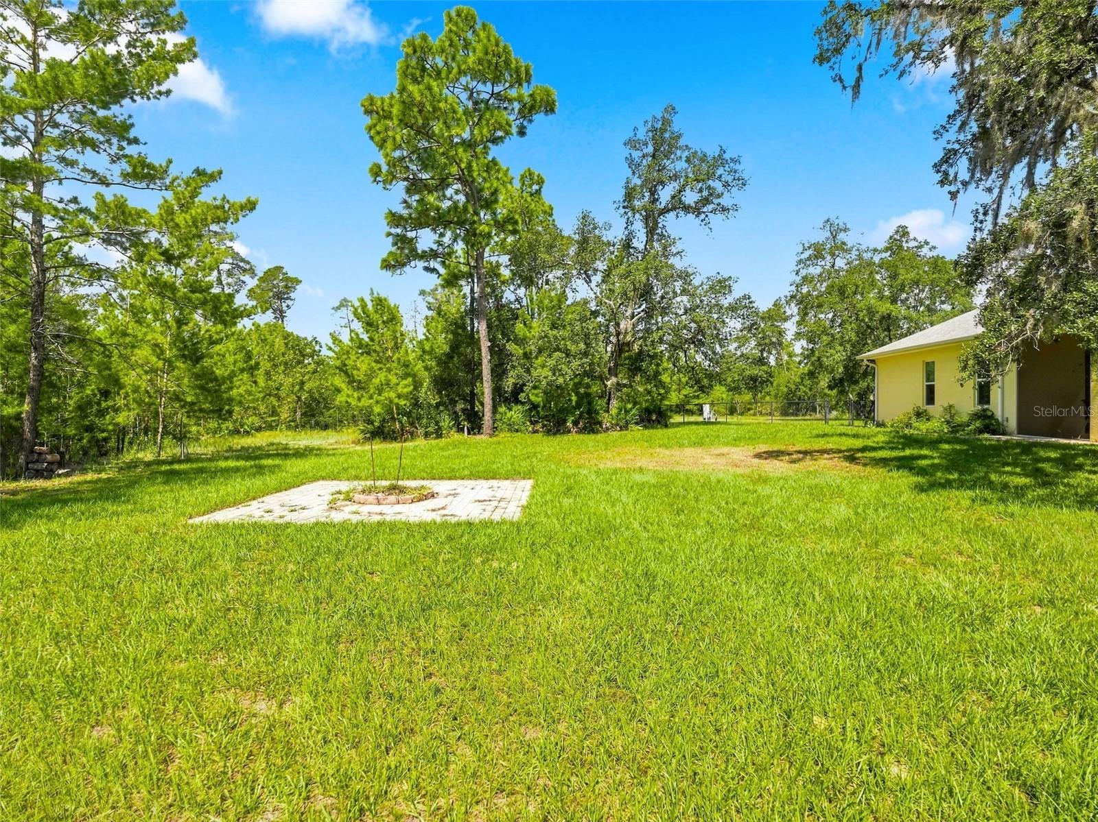 8333 ALLEN DR