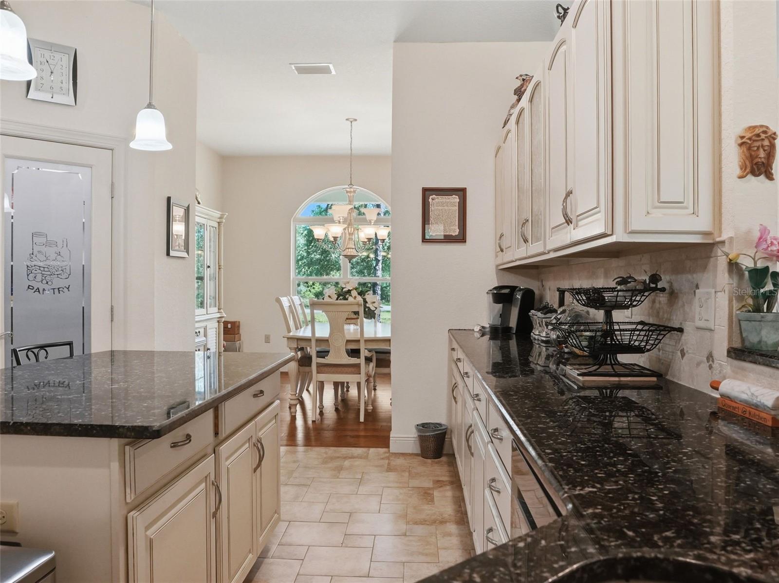 8333 ALLEN DR