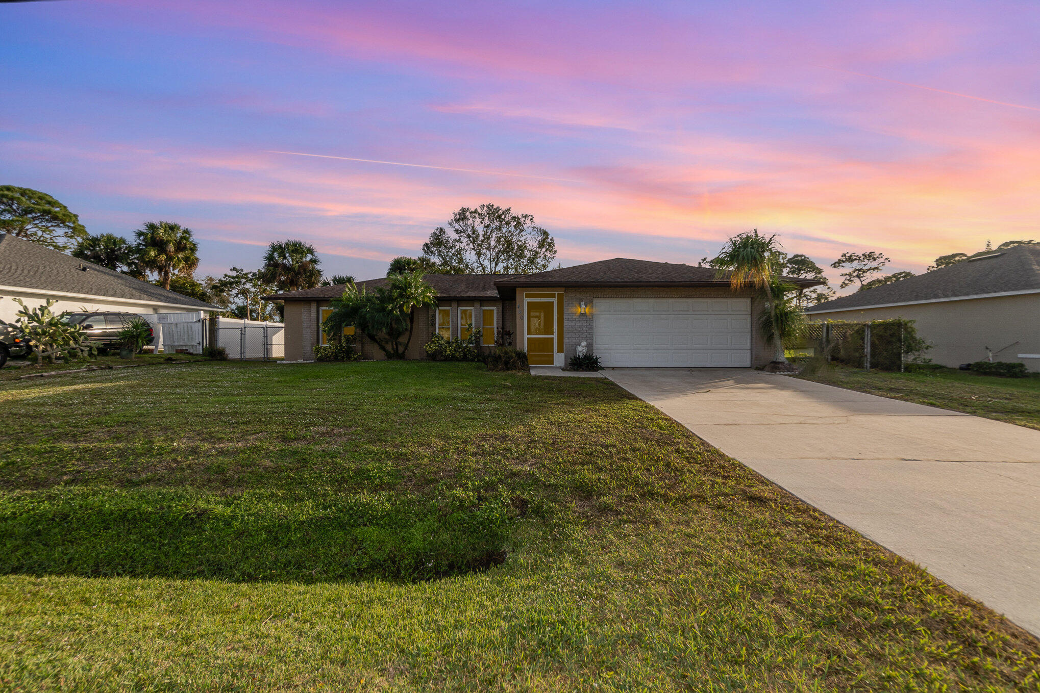 460 Americana Boulevard NE