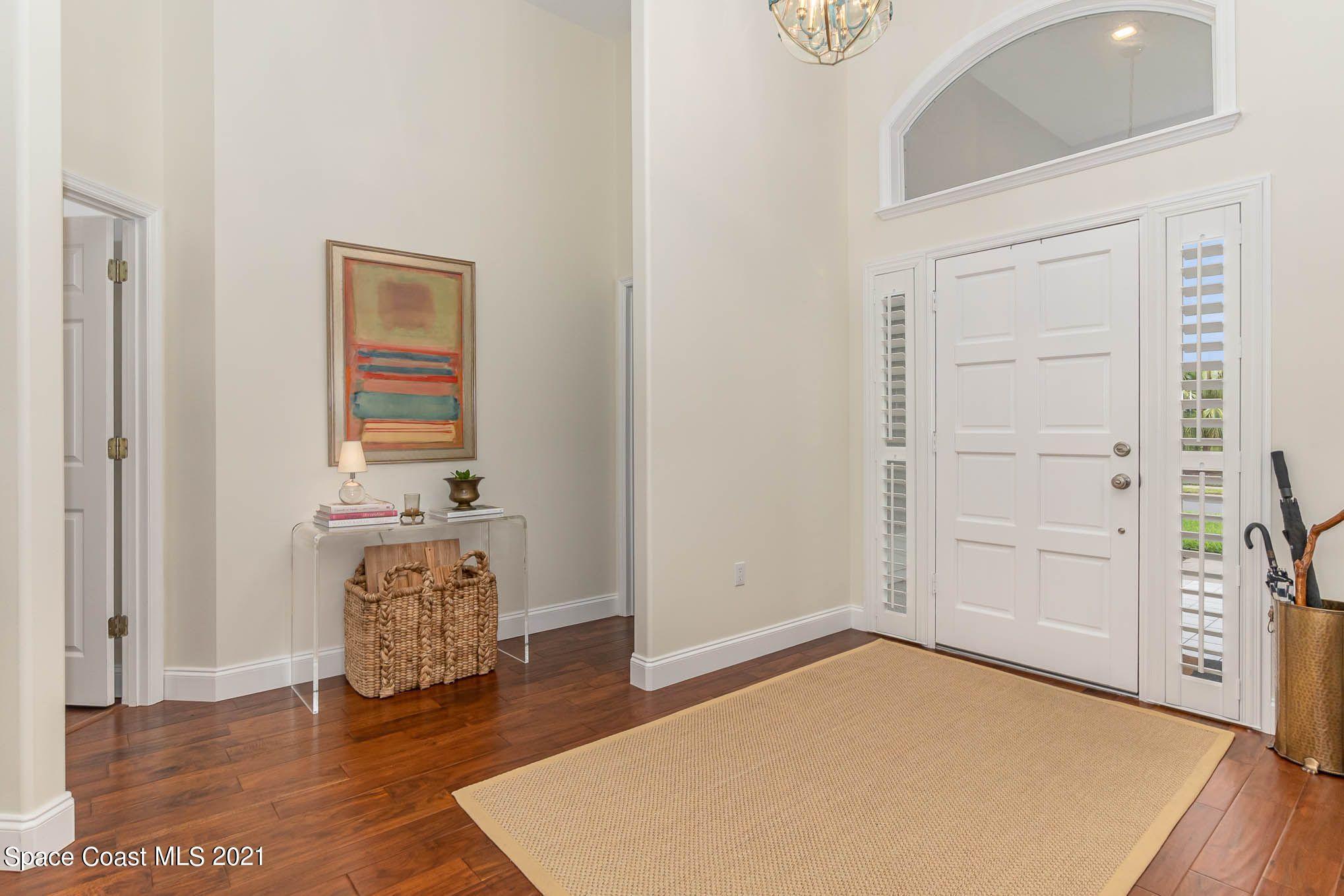 975 Somerset Lane