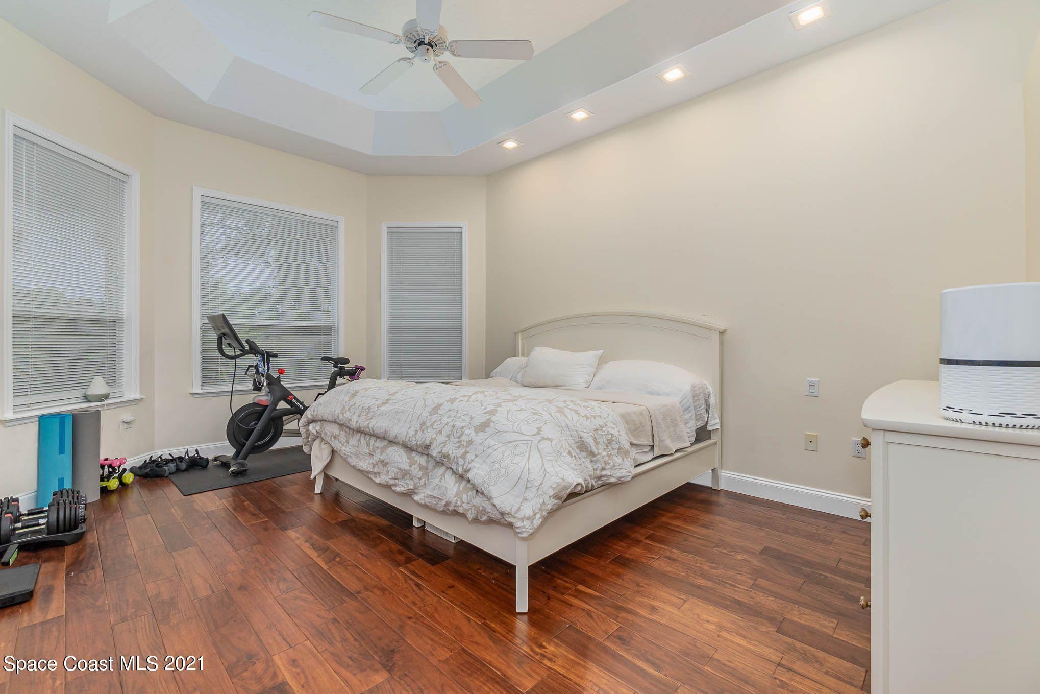 975 Somerset Lane