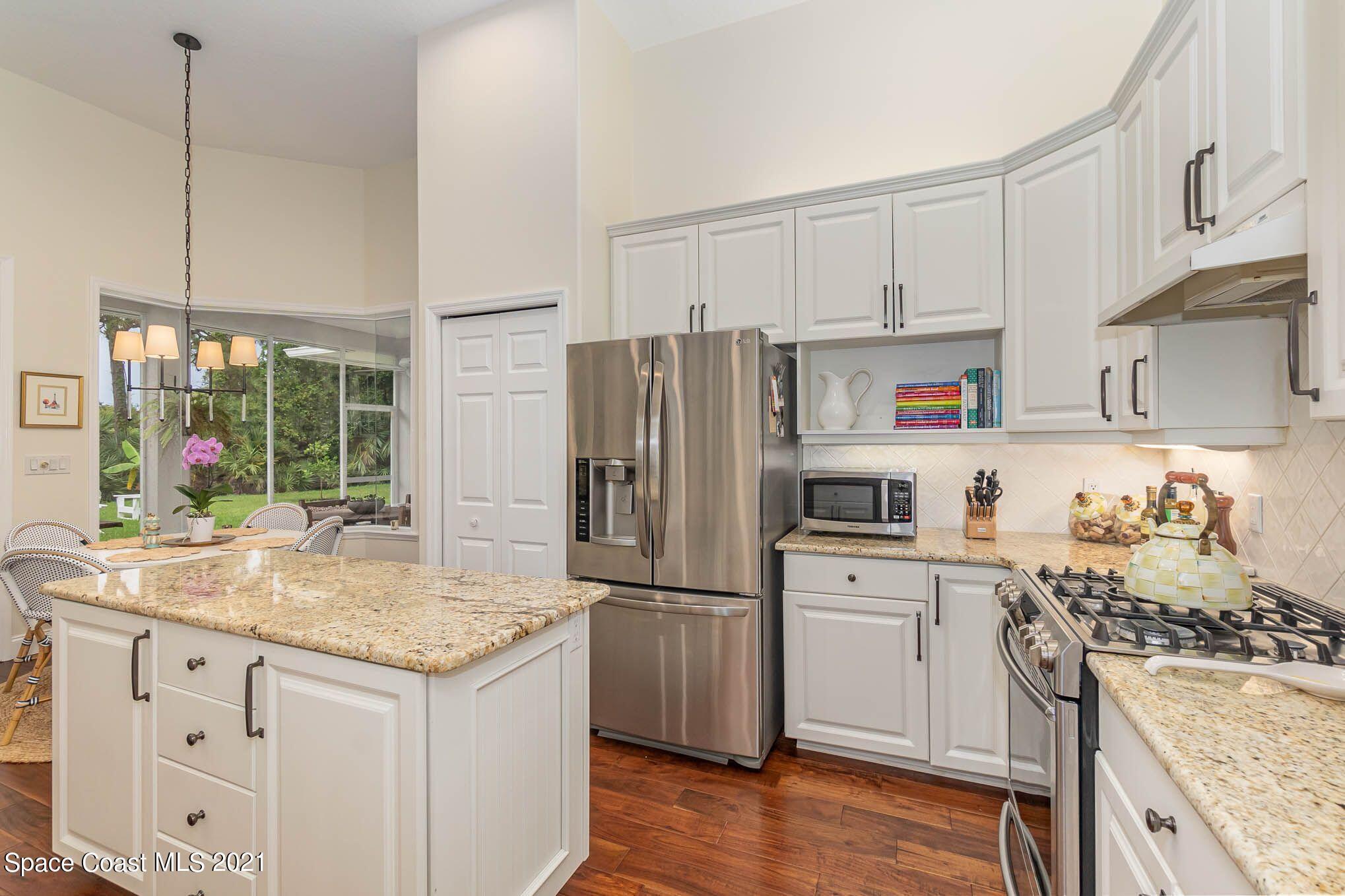 975 Somerset Lane