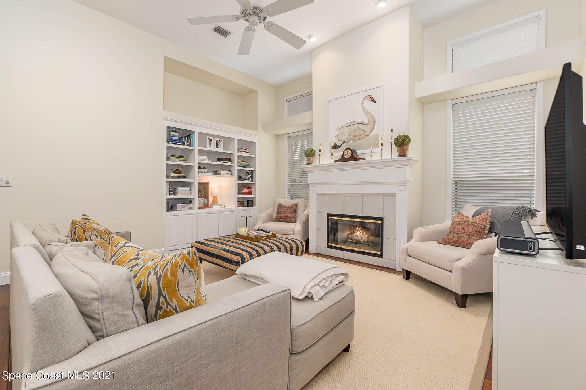 975 Somerset Lane