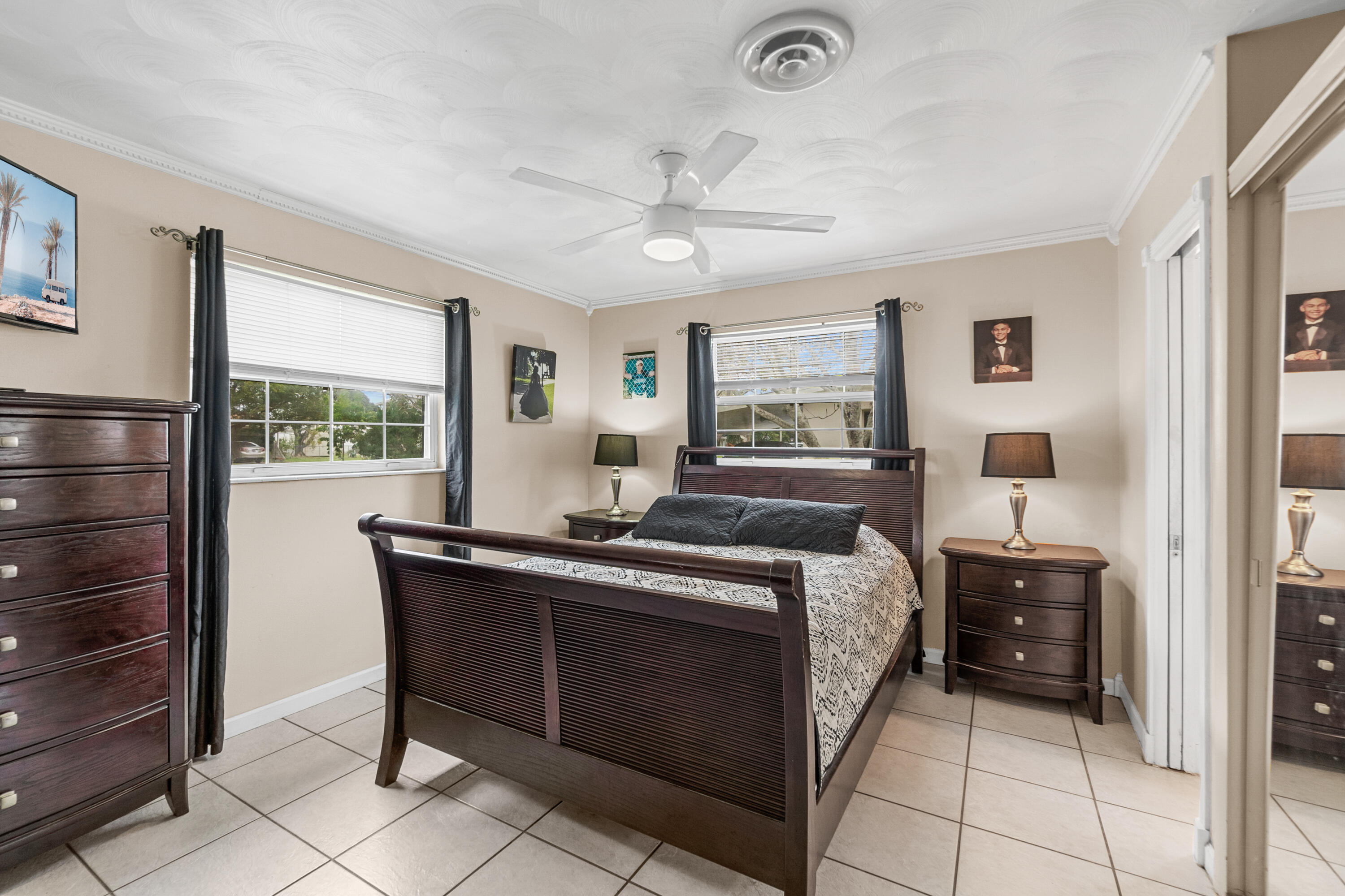 735 Ixora Drive
