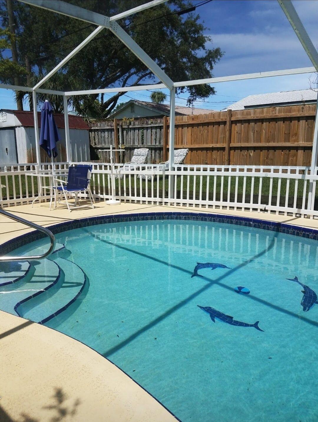 735 Ixora Drive