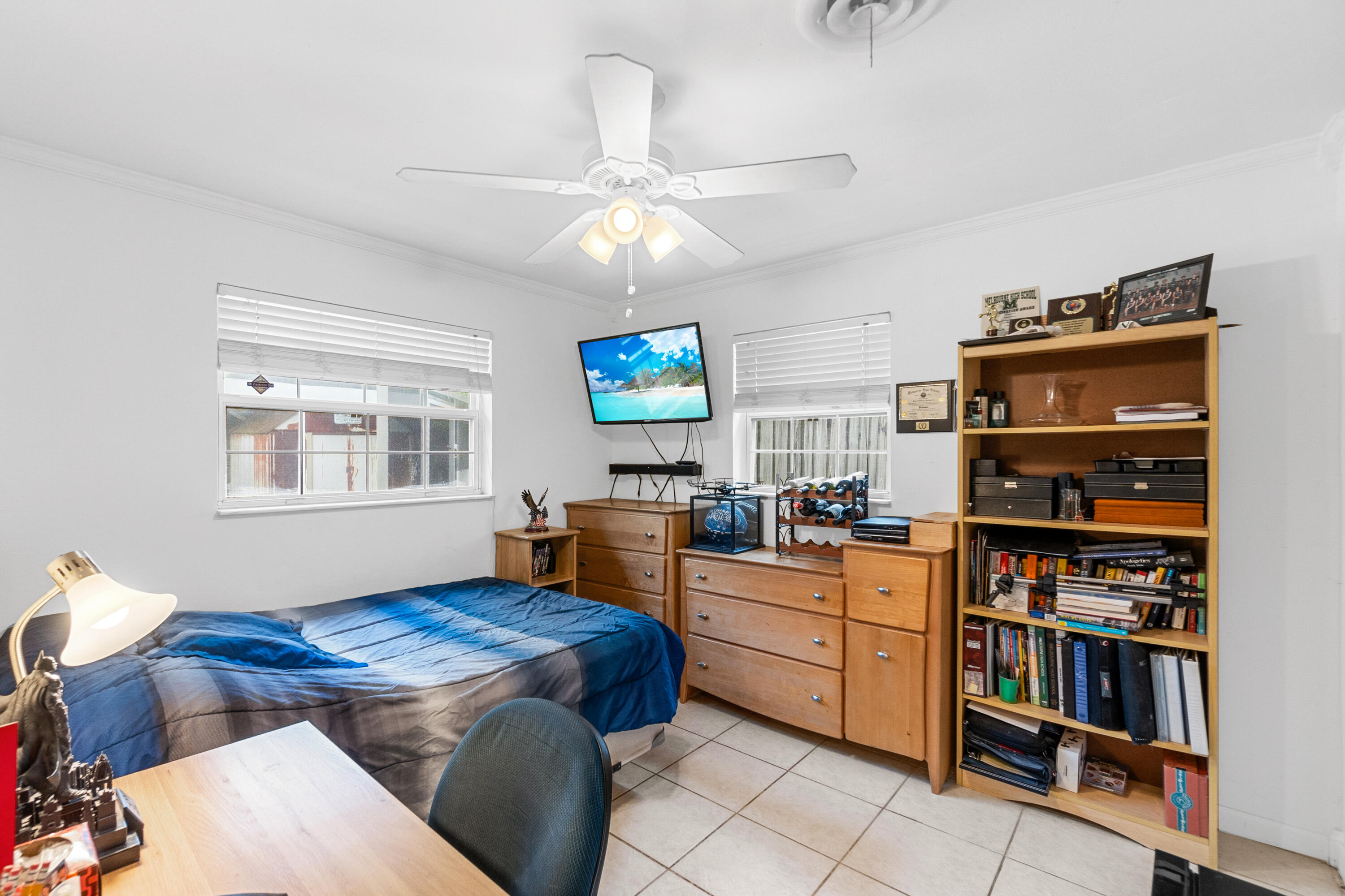 735 Ixora Drive
