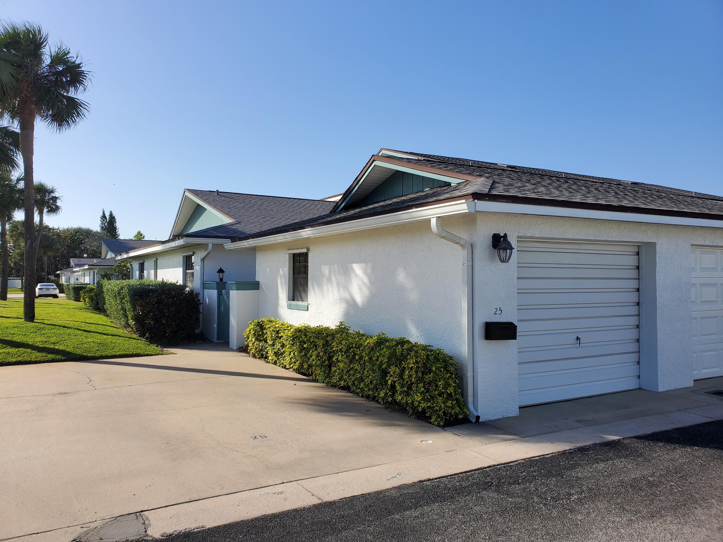 290 Paradise Boulevard, 25