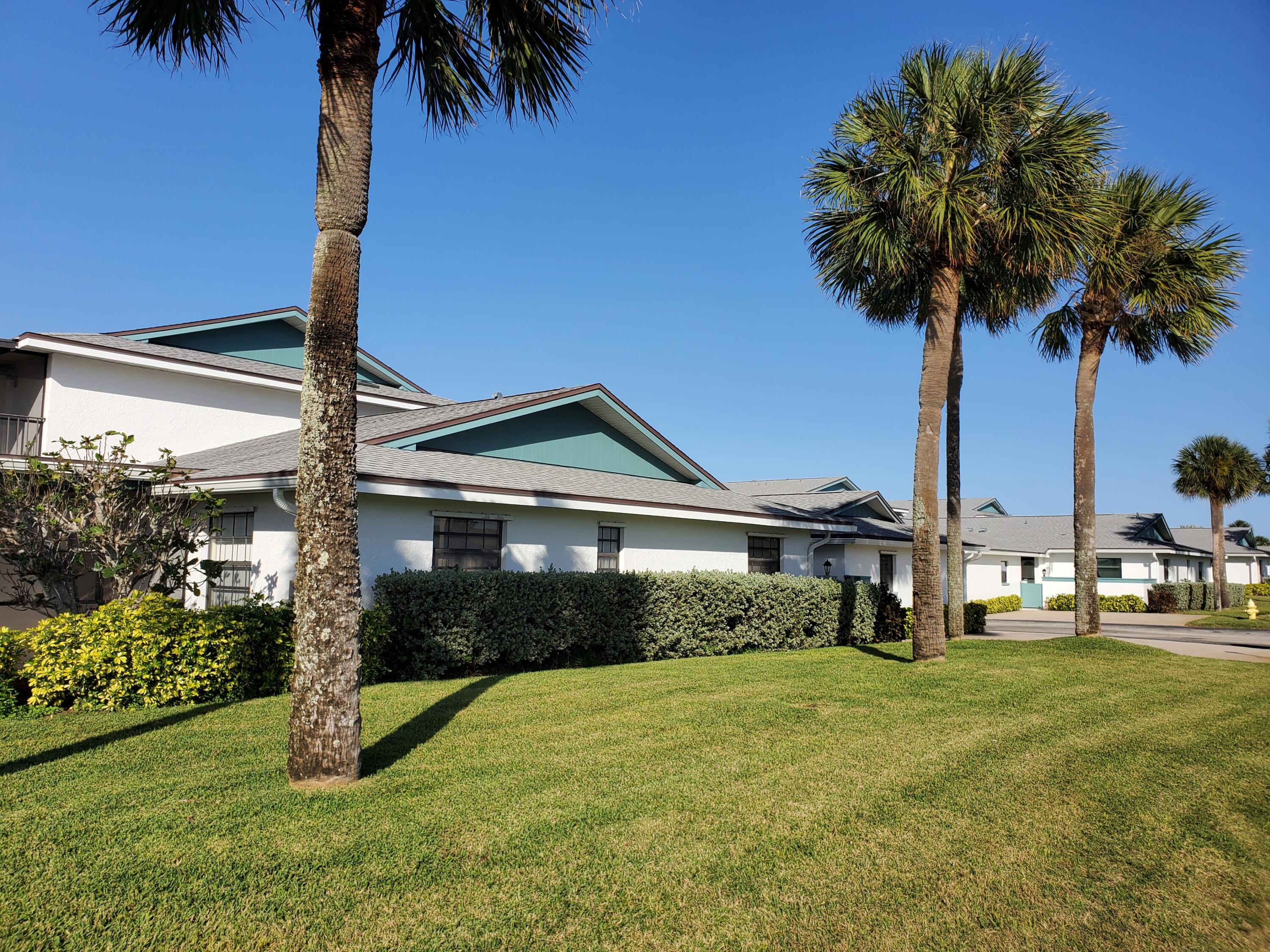 290 Paradise Boulevard, 25