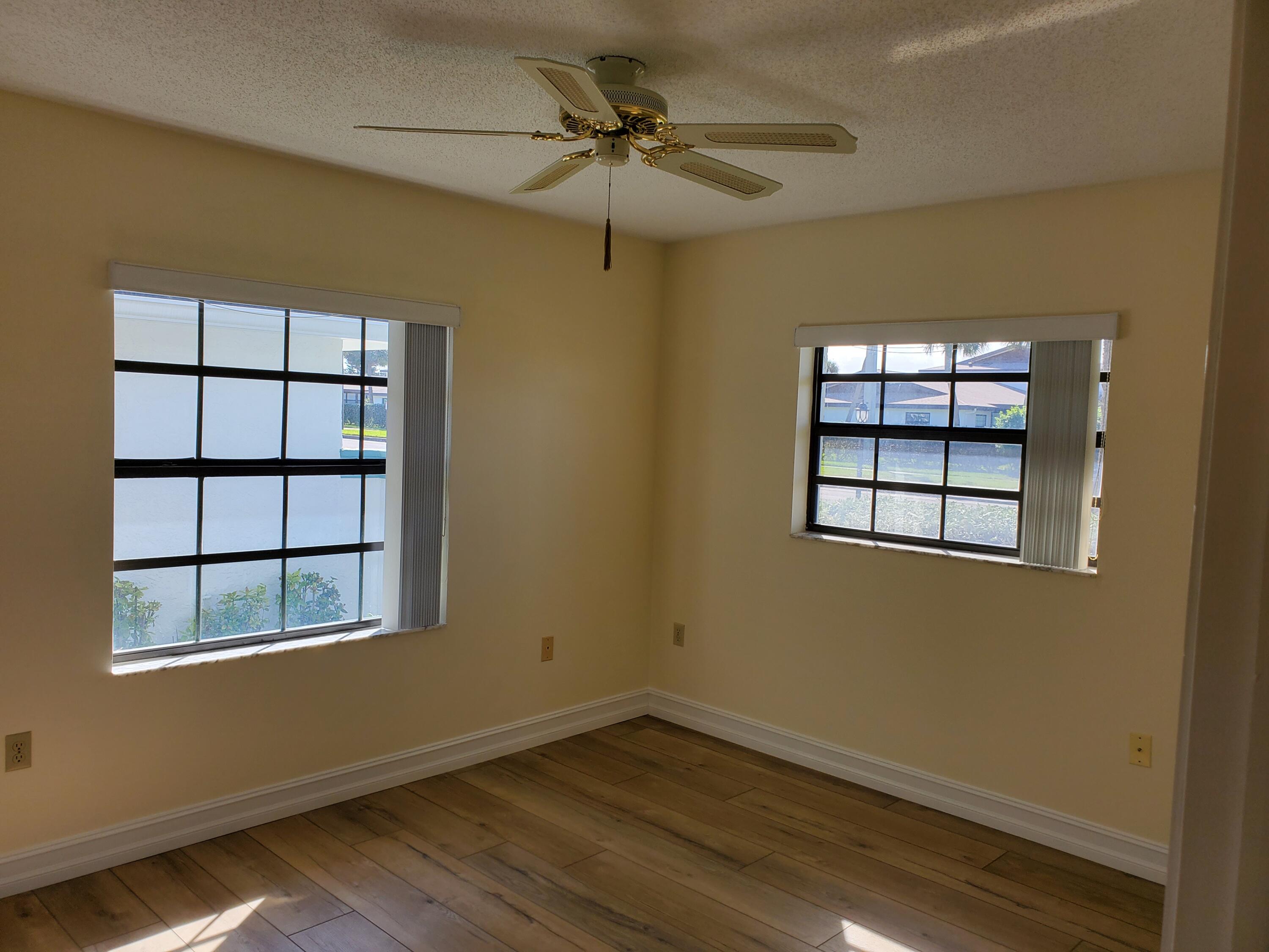 290 Paradise Boulevard, 25