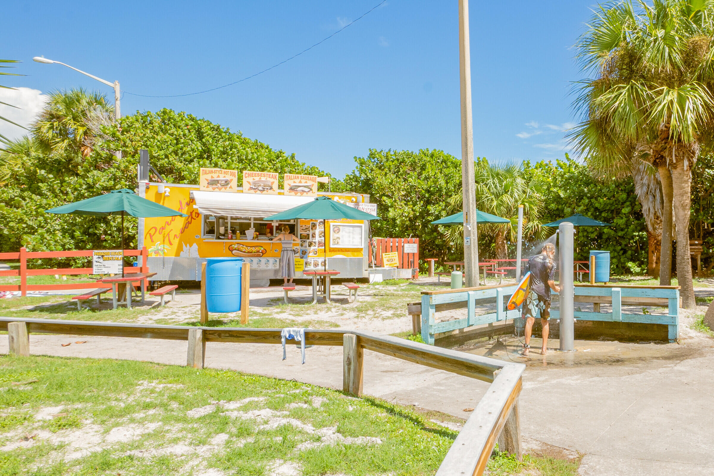 290 Paradise Boulevard, 25