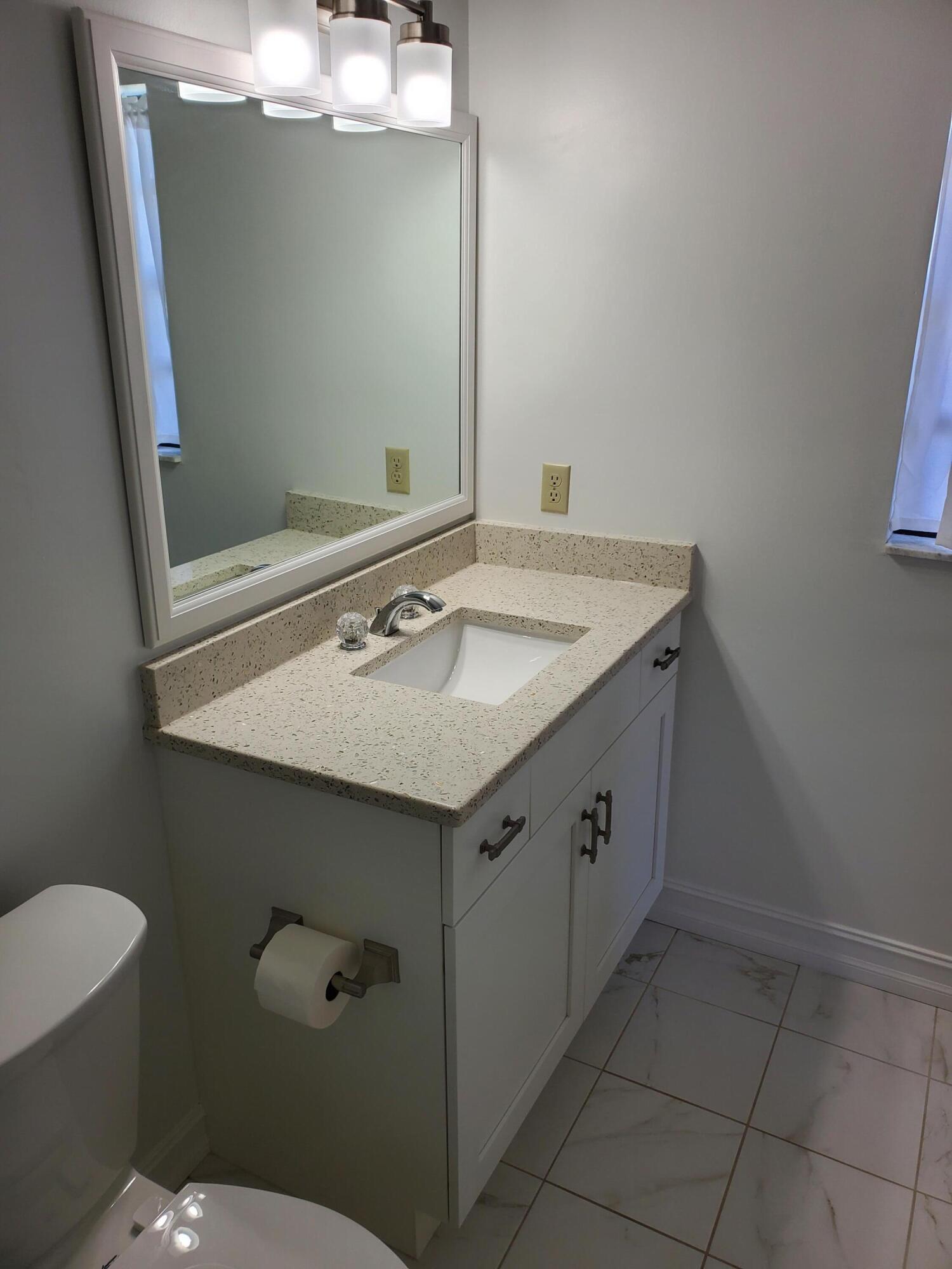 290 Paradise Boulevard, 25