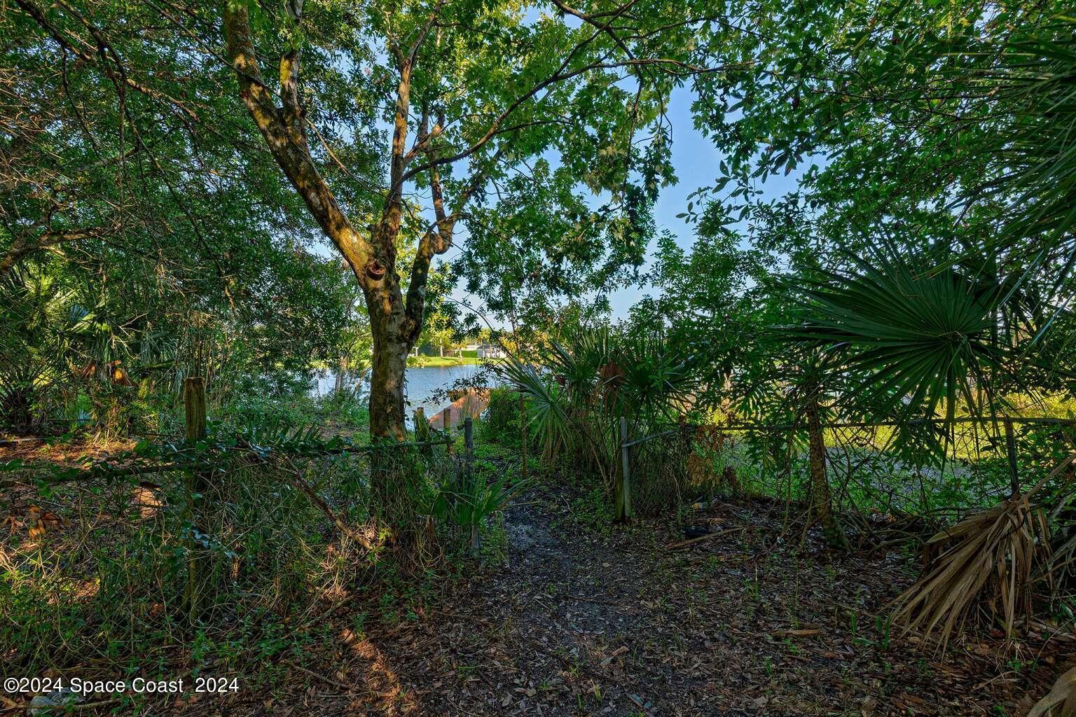 518 Vivian Drive
