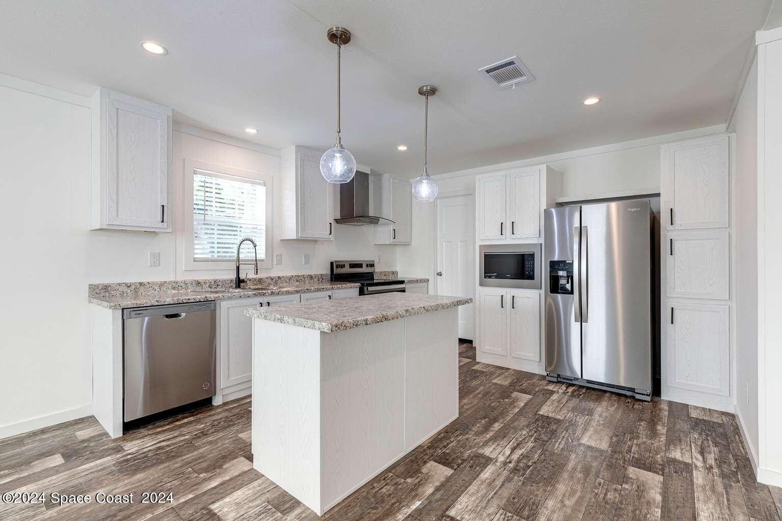 518 Vivian Drive