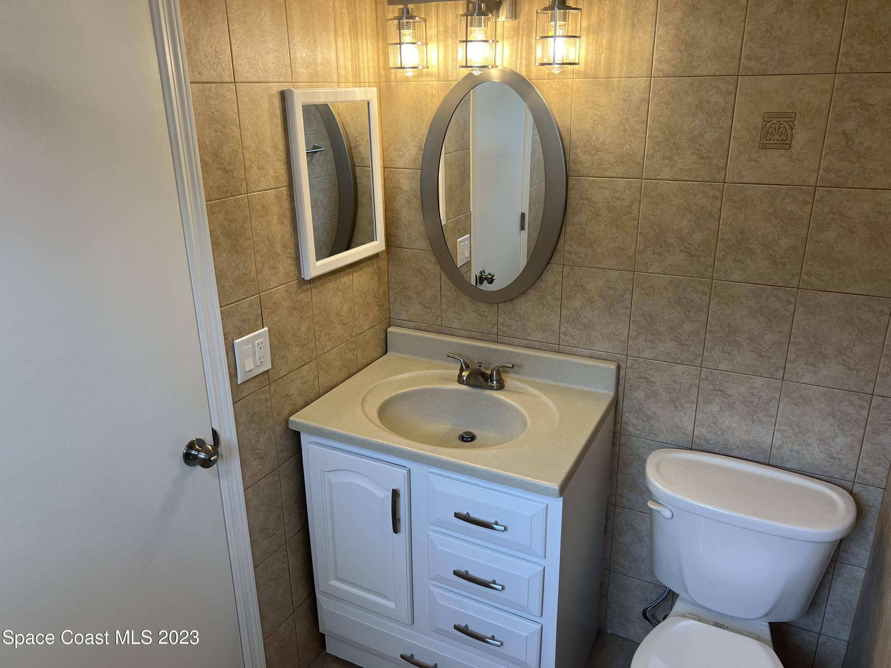 1640 Sunny Brook Lane, A101