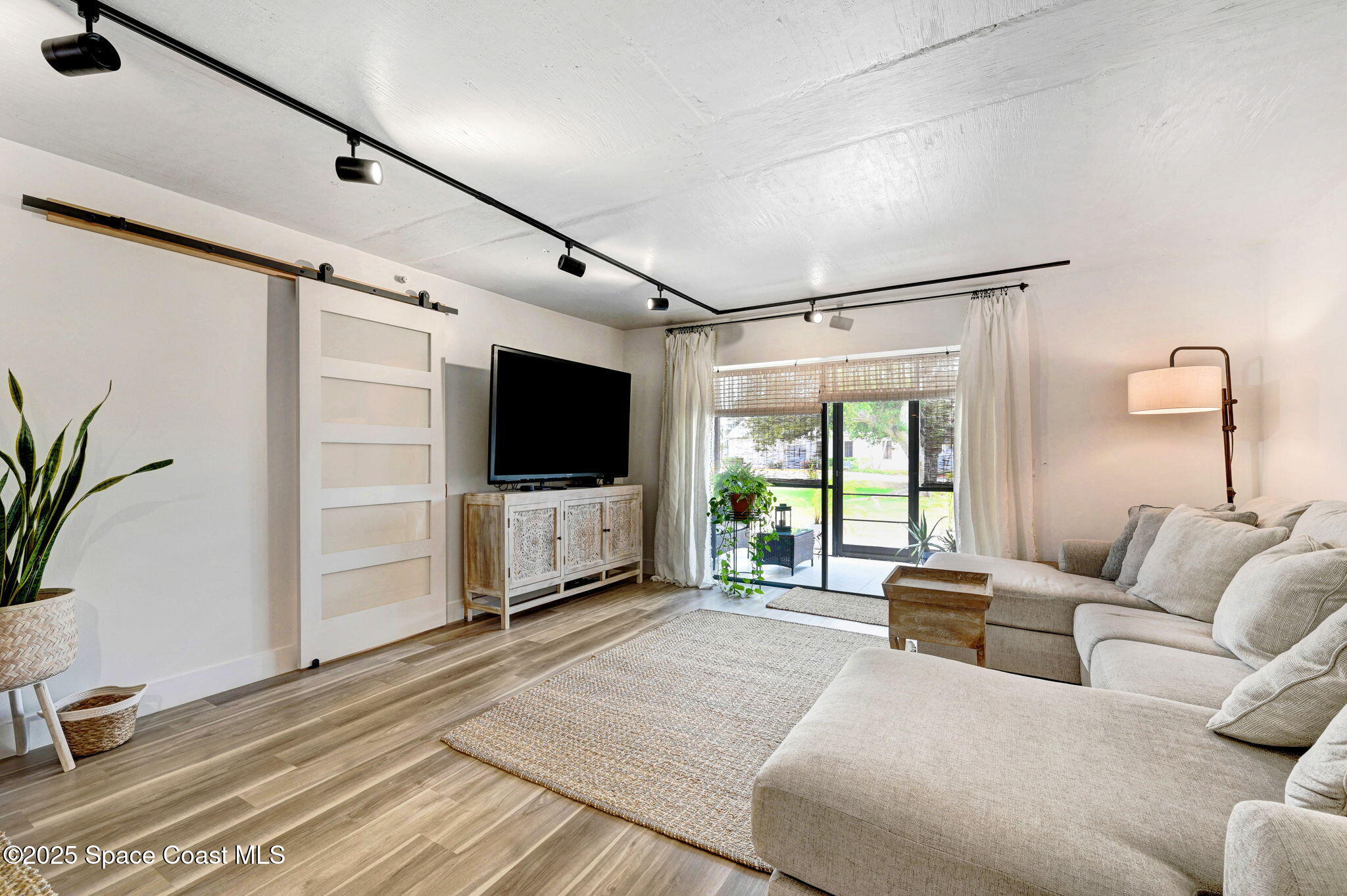 333 S Patrick Drive, 13