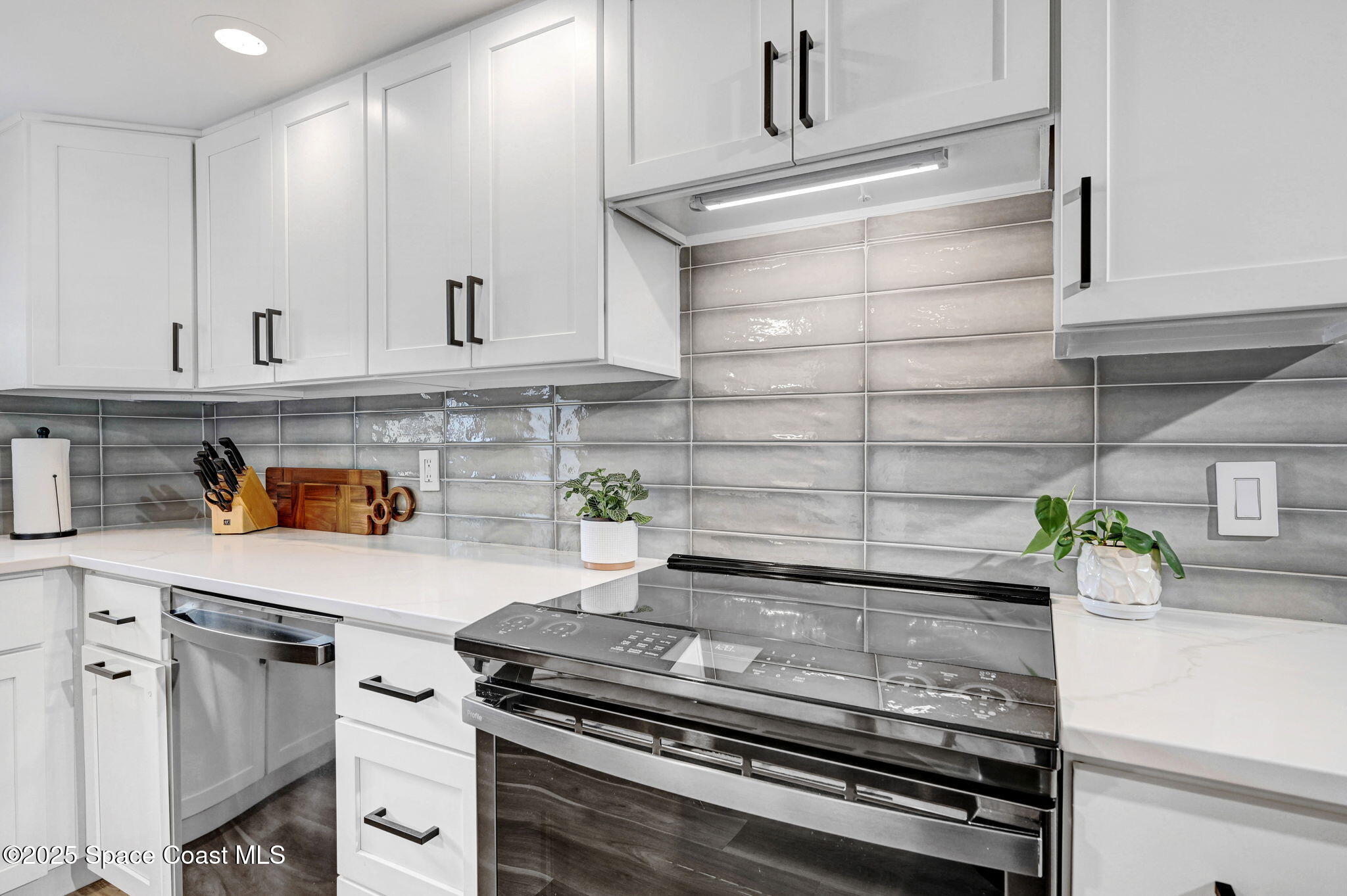 333 S Patrick Drive, 13