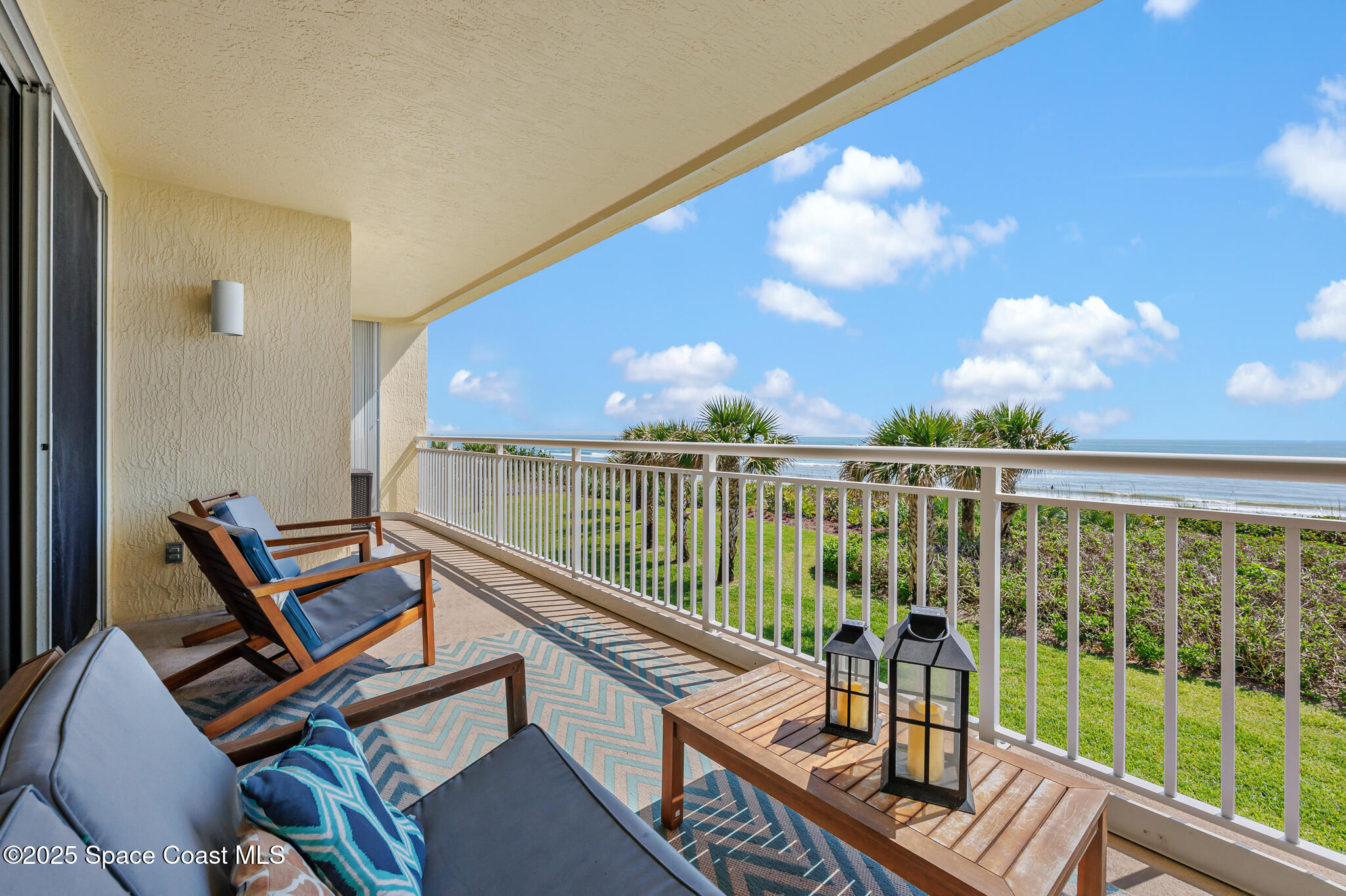 925 N Highway A1a, 203
