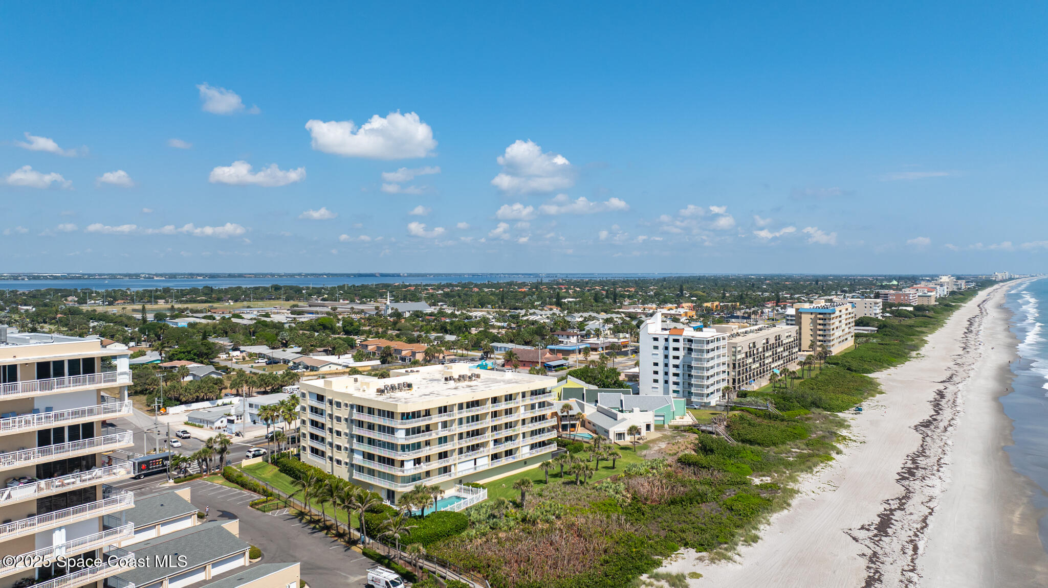 925 N Highway A1a, 203