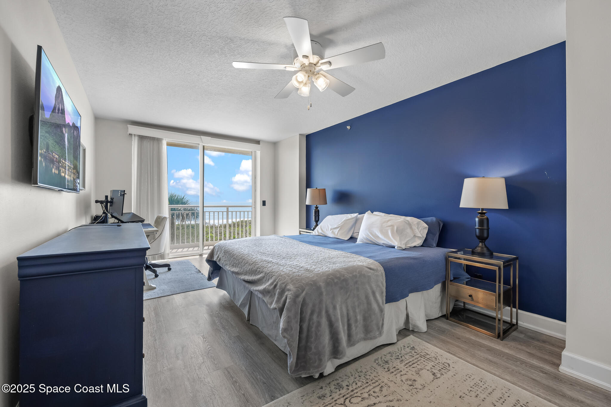 925 N Highway A1a, 203