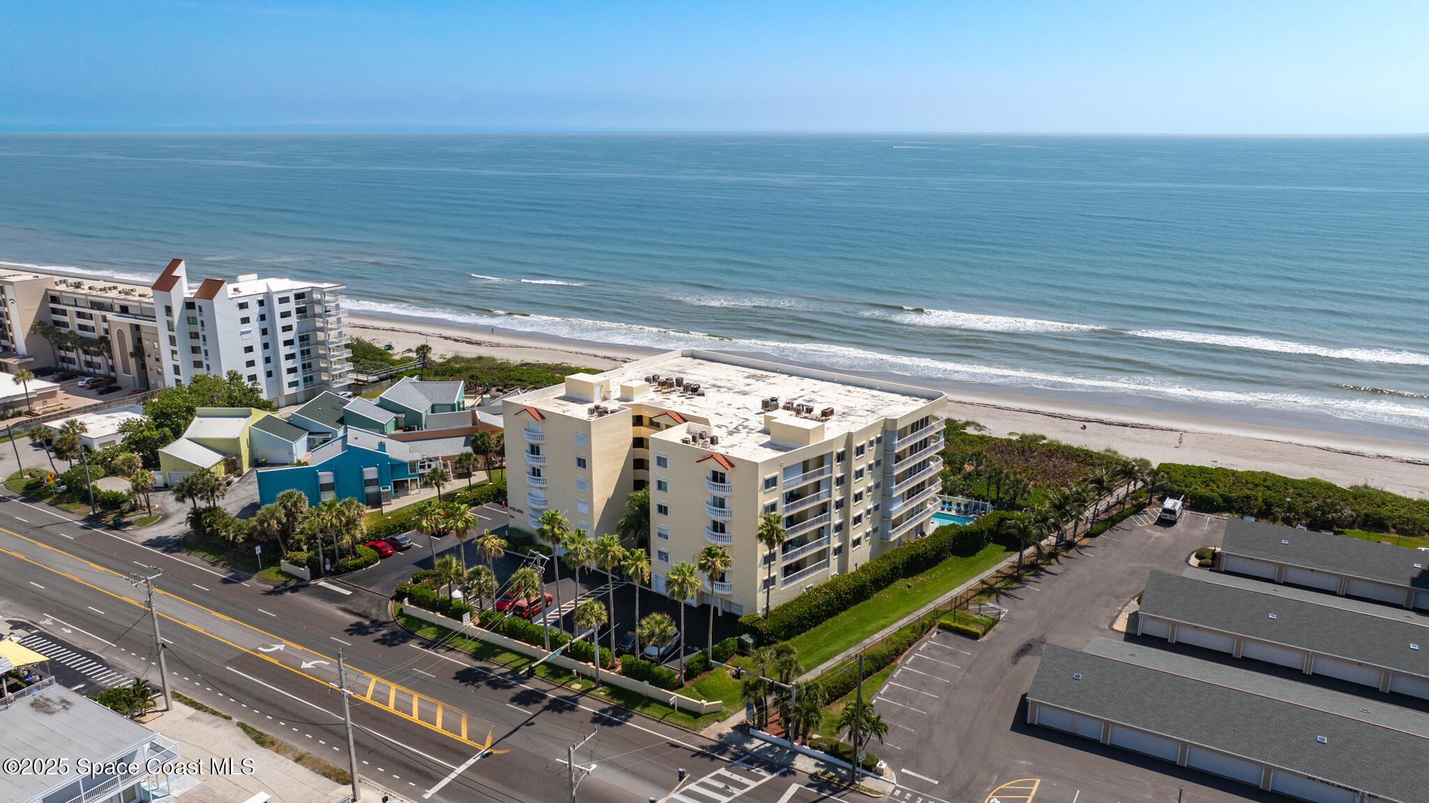 925 N Highway A1a, 203