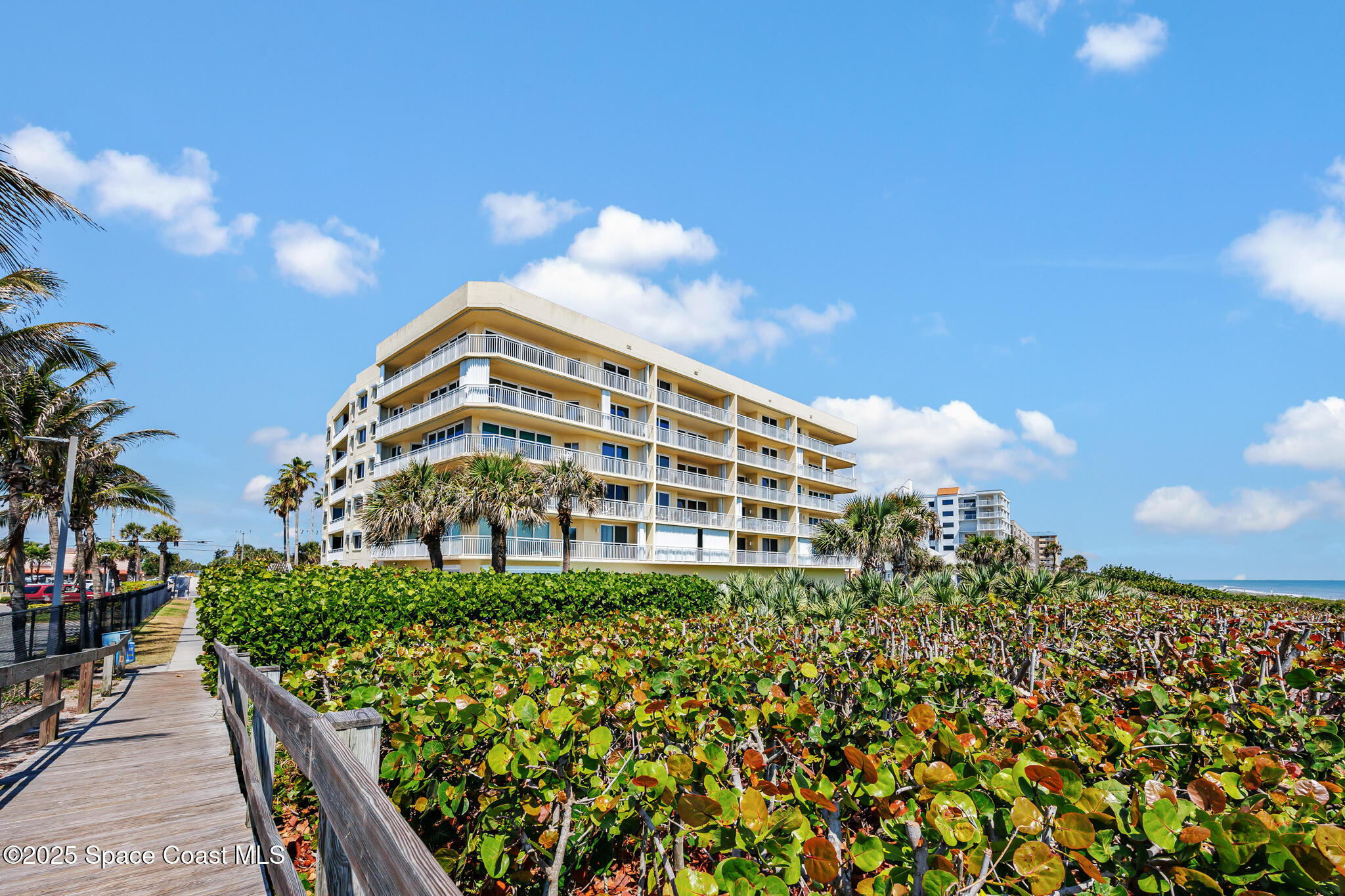 925 N Highway A1a, 203