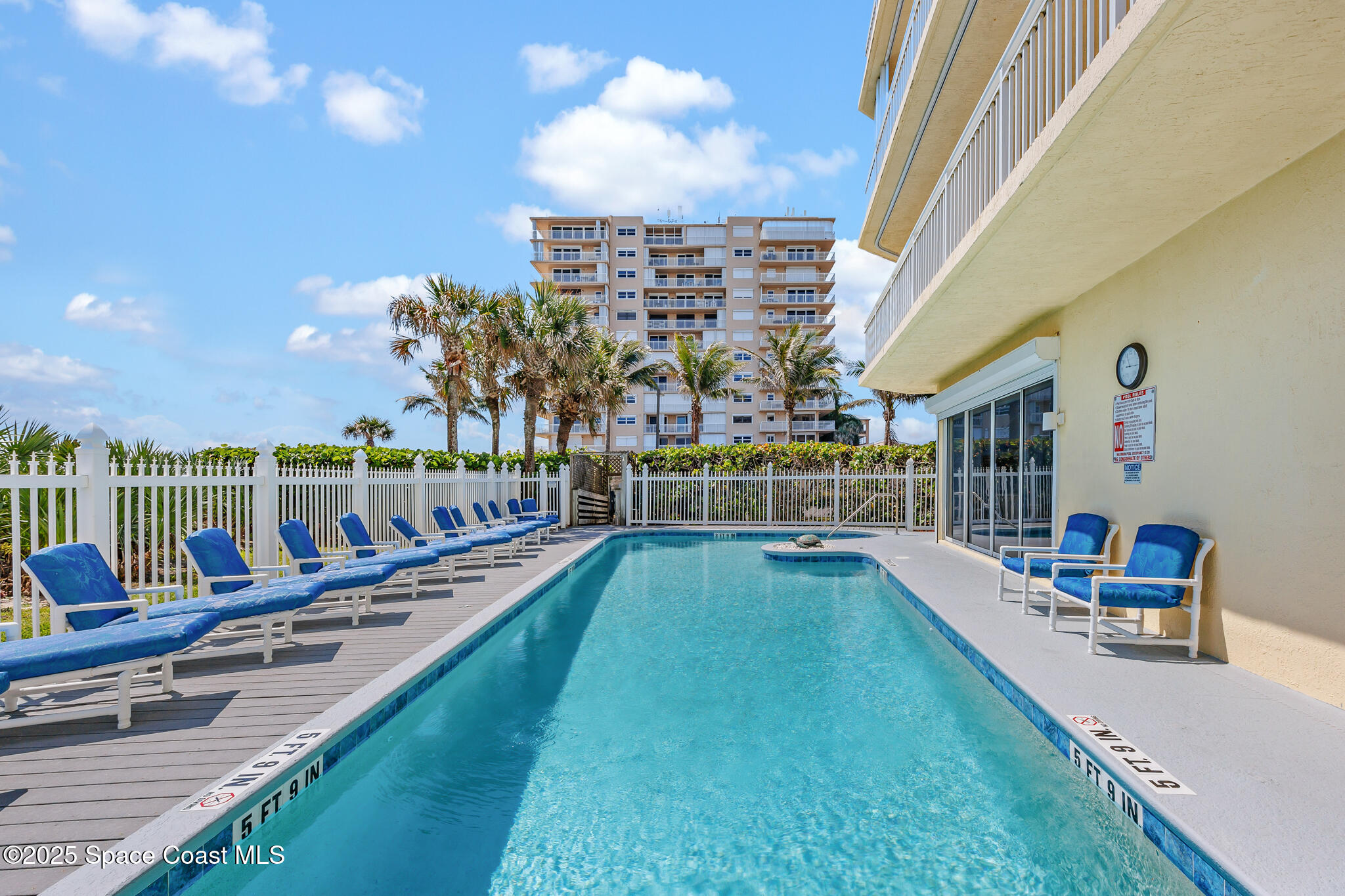 925 N Highway A1a, 203