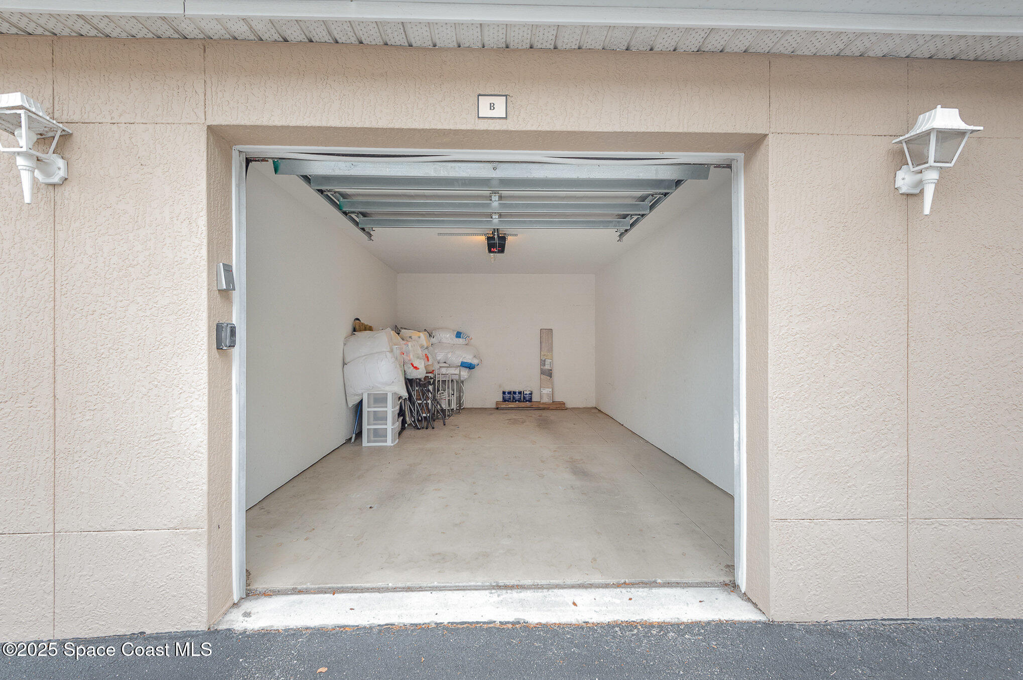 115 Turpial Way, 104