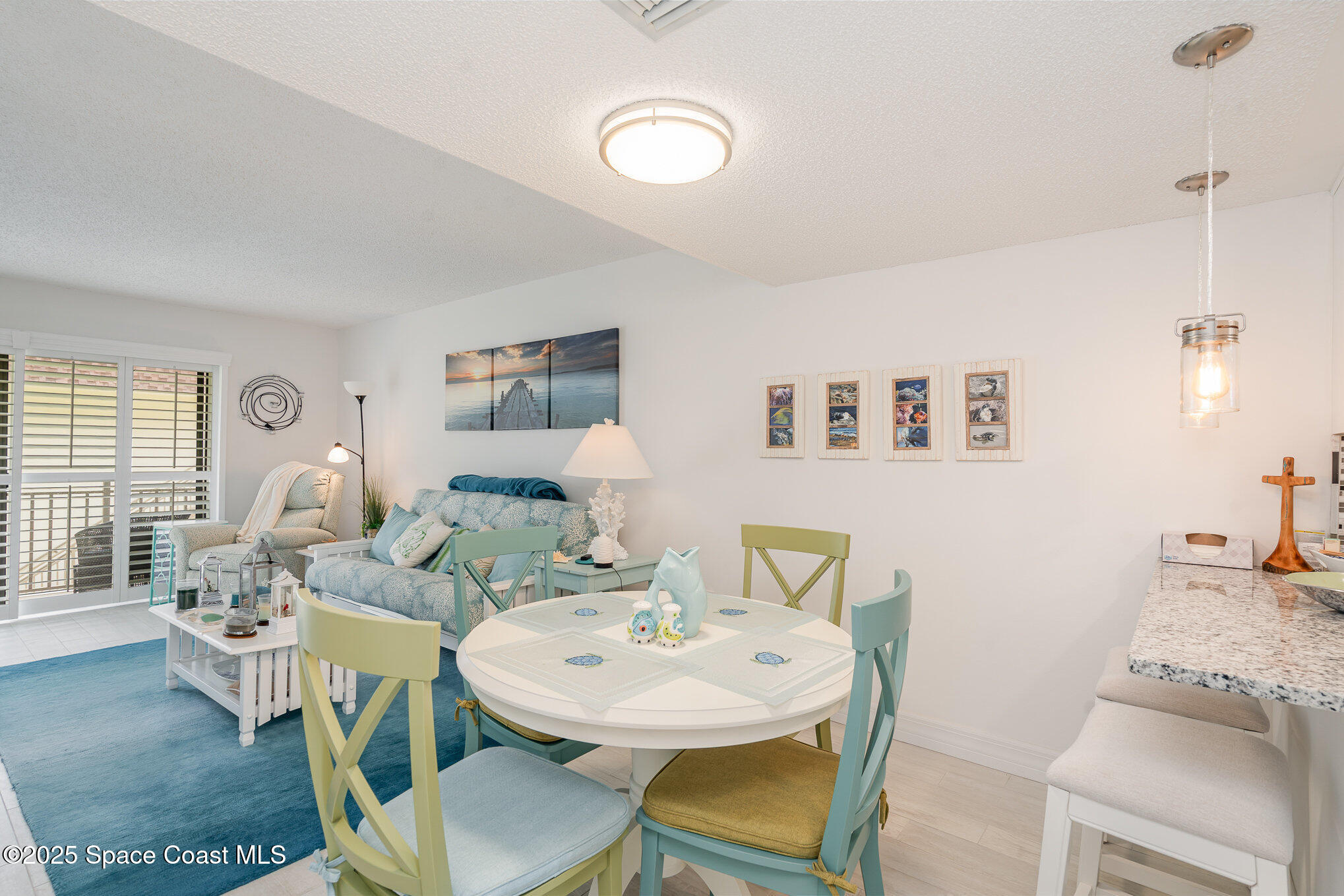 180 Paradise Boulevard, 18022