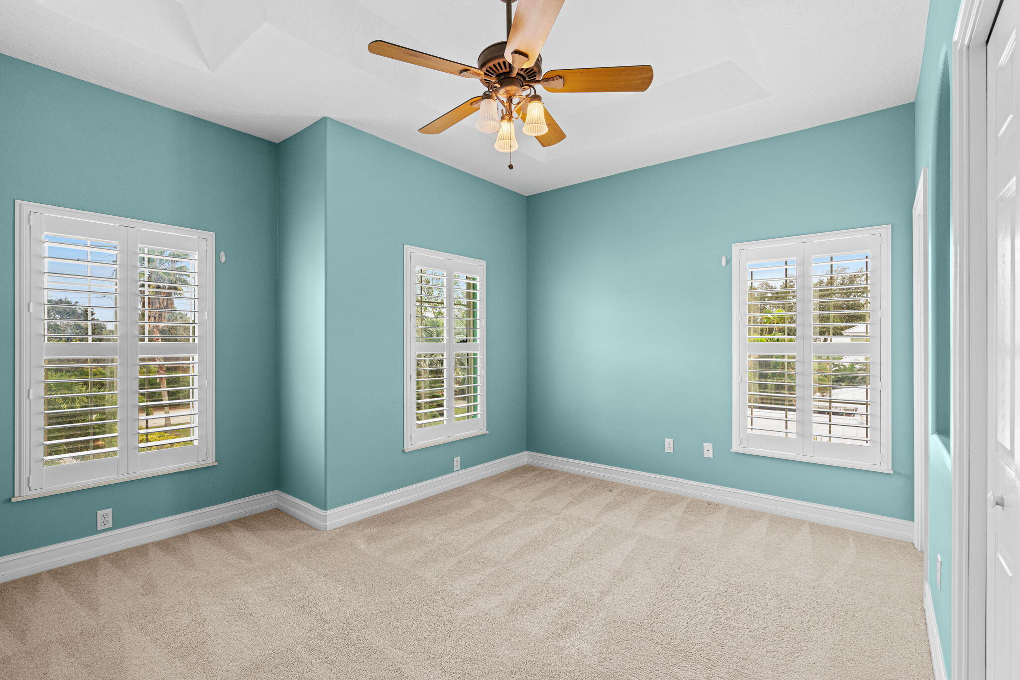 500 S Riverside Drive