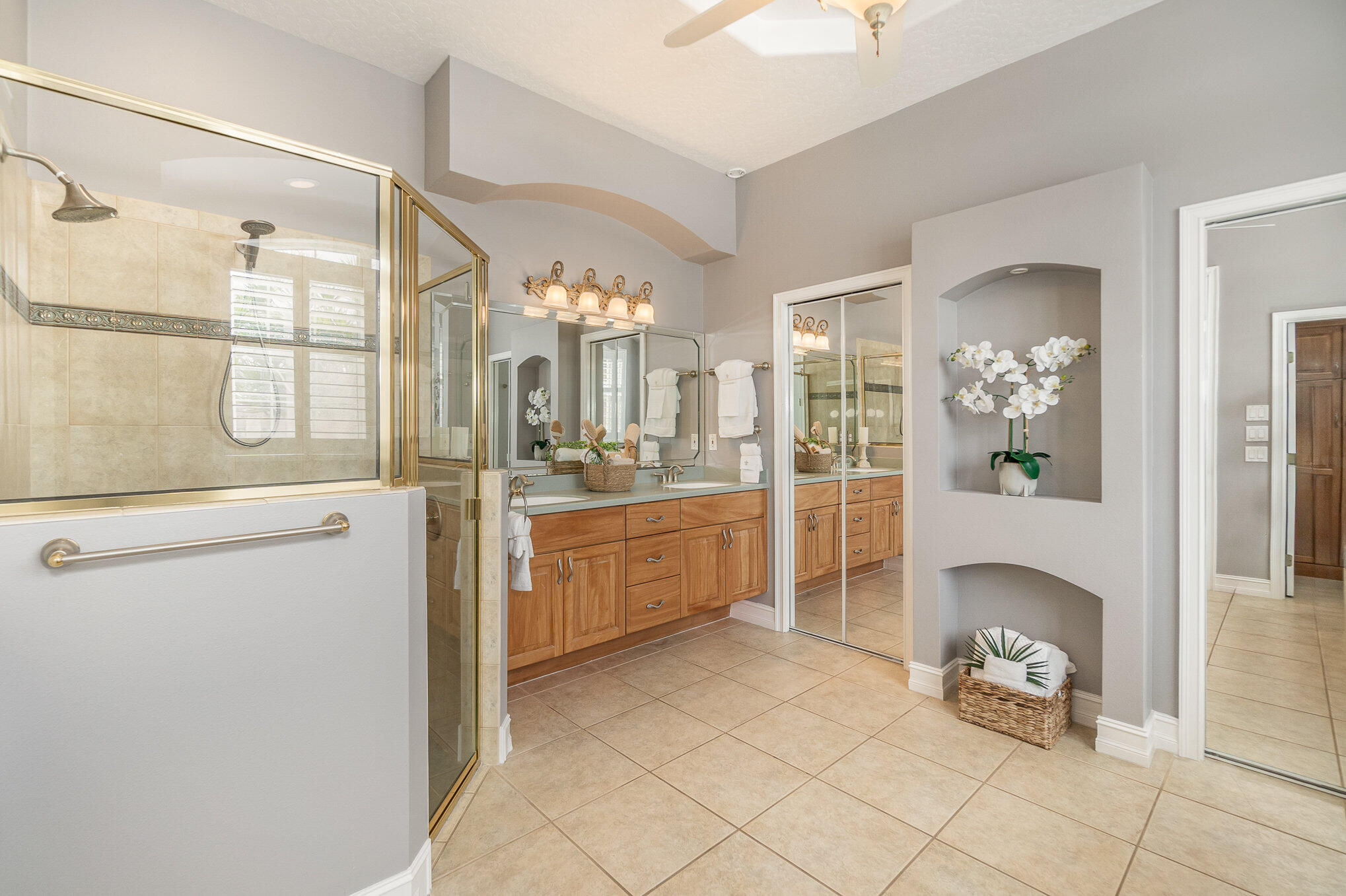 500 S Riverside Drive