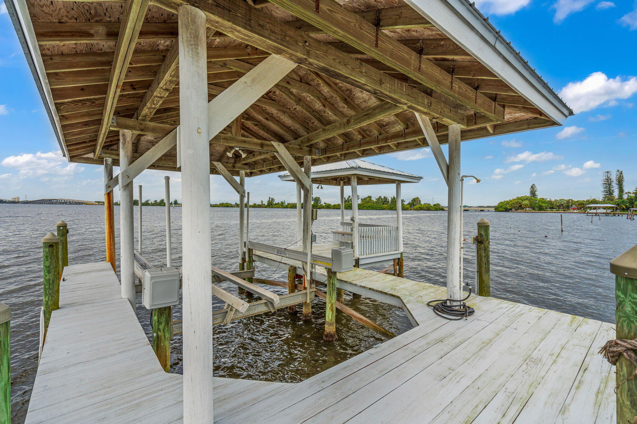 500 S Riverside Drive