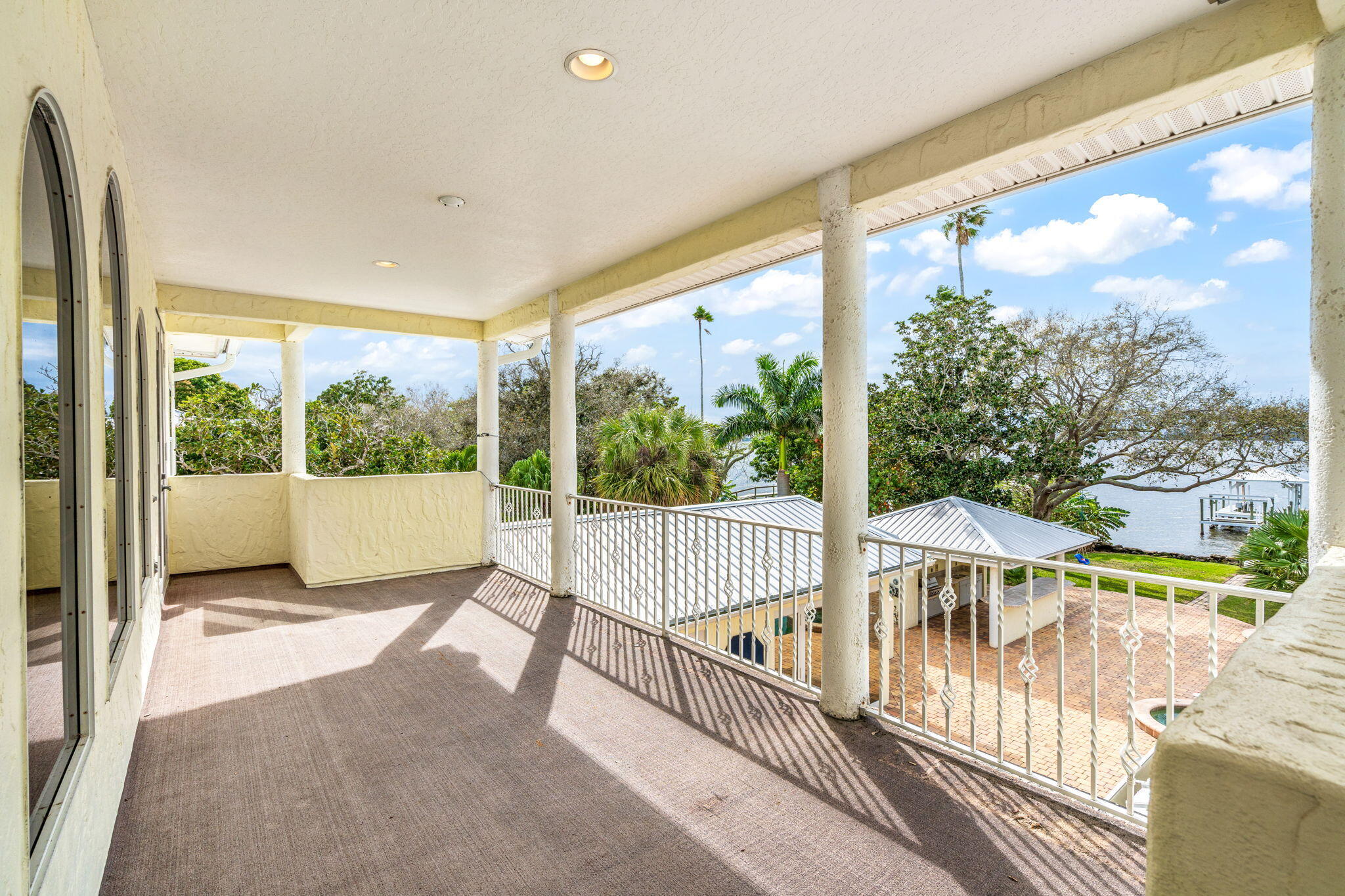 500 S Riverside Drive