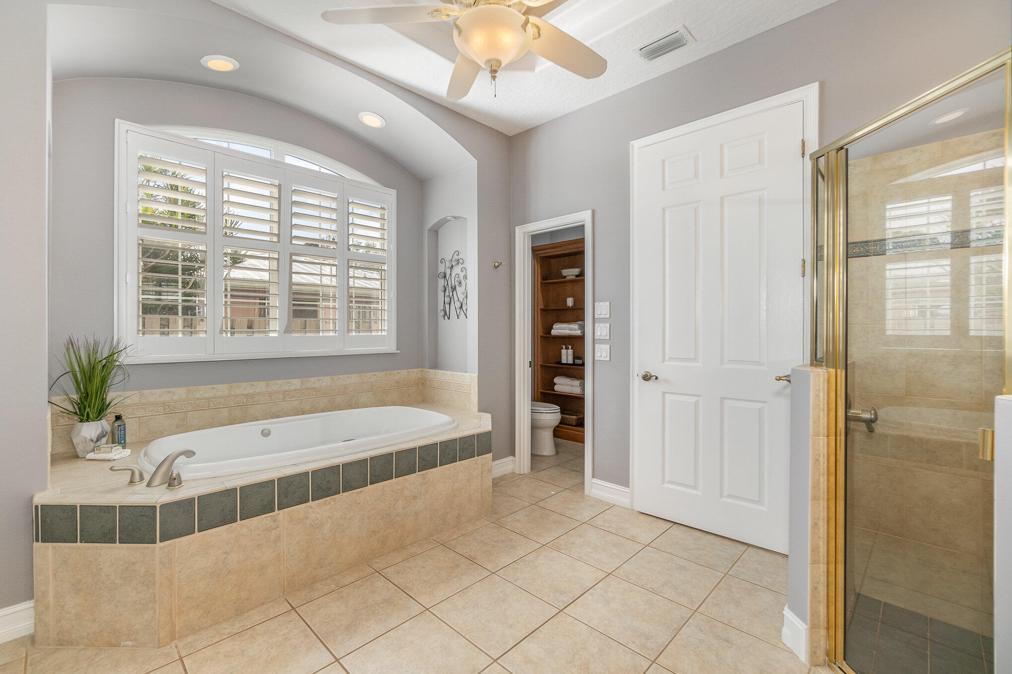 500 S Riverside Drive