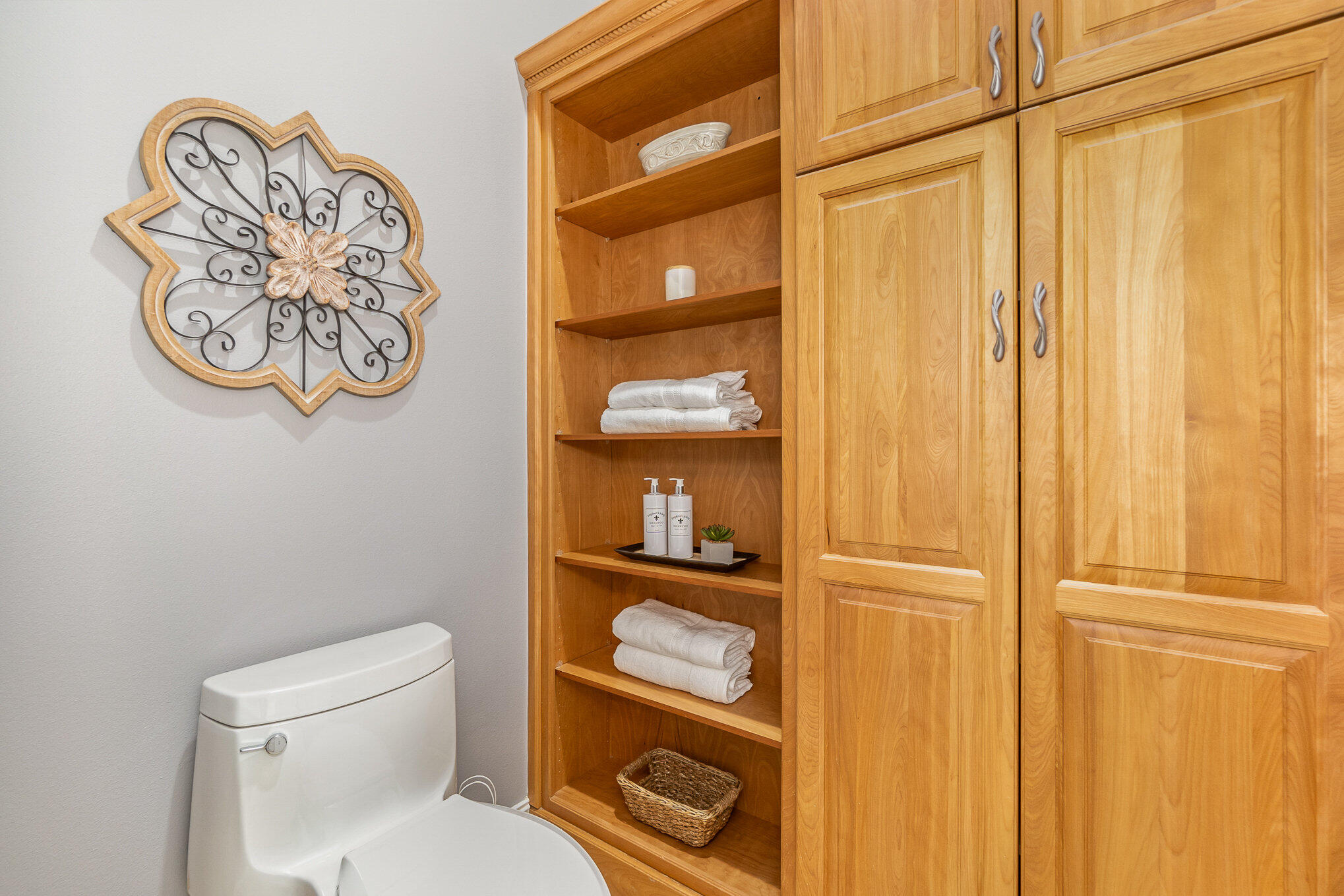 500 S Riverside Drive