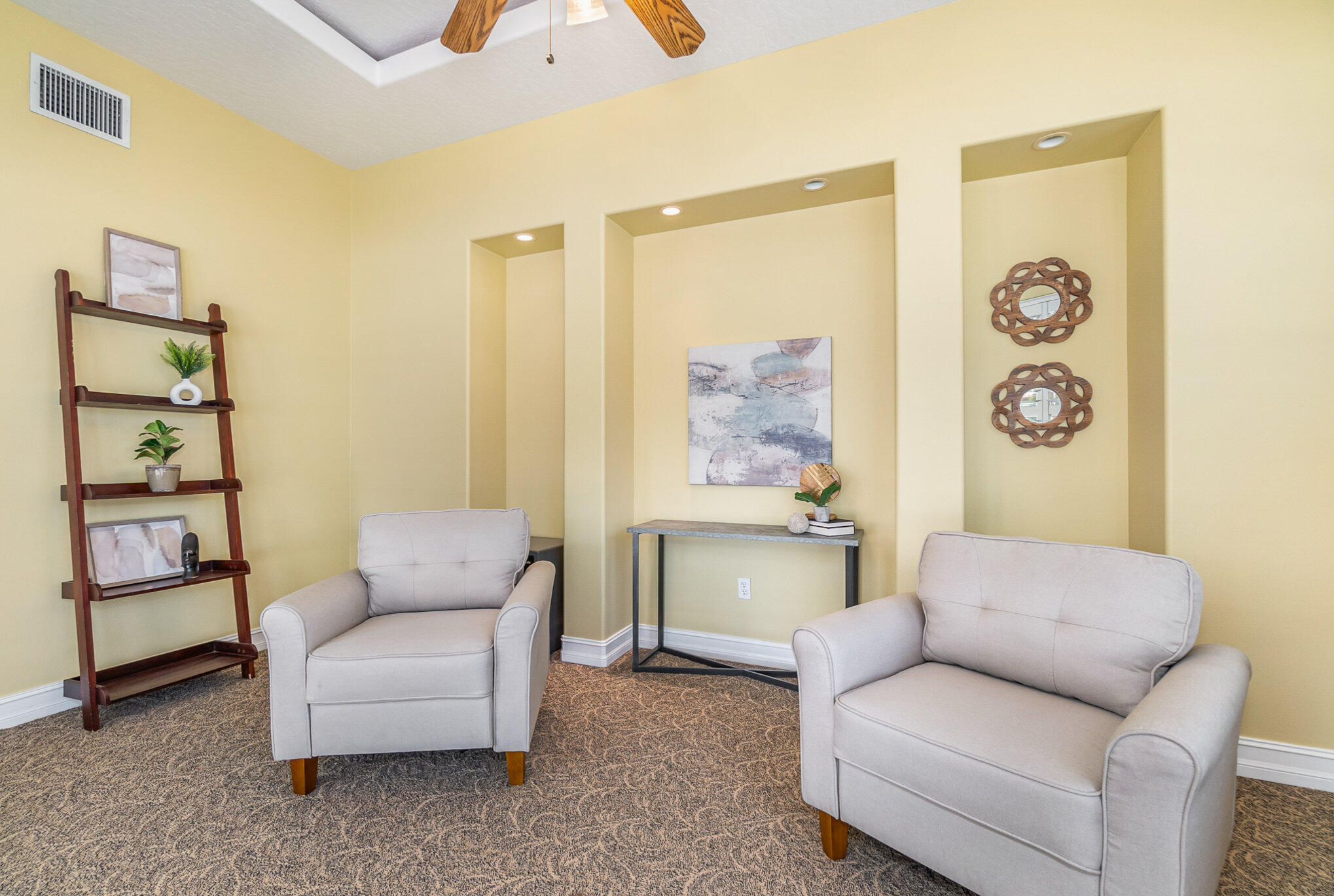 500 S Riverside Drive