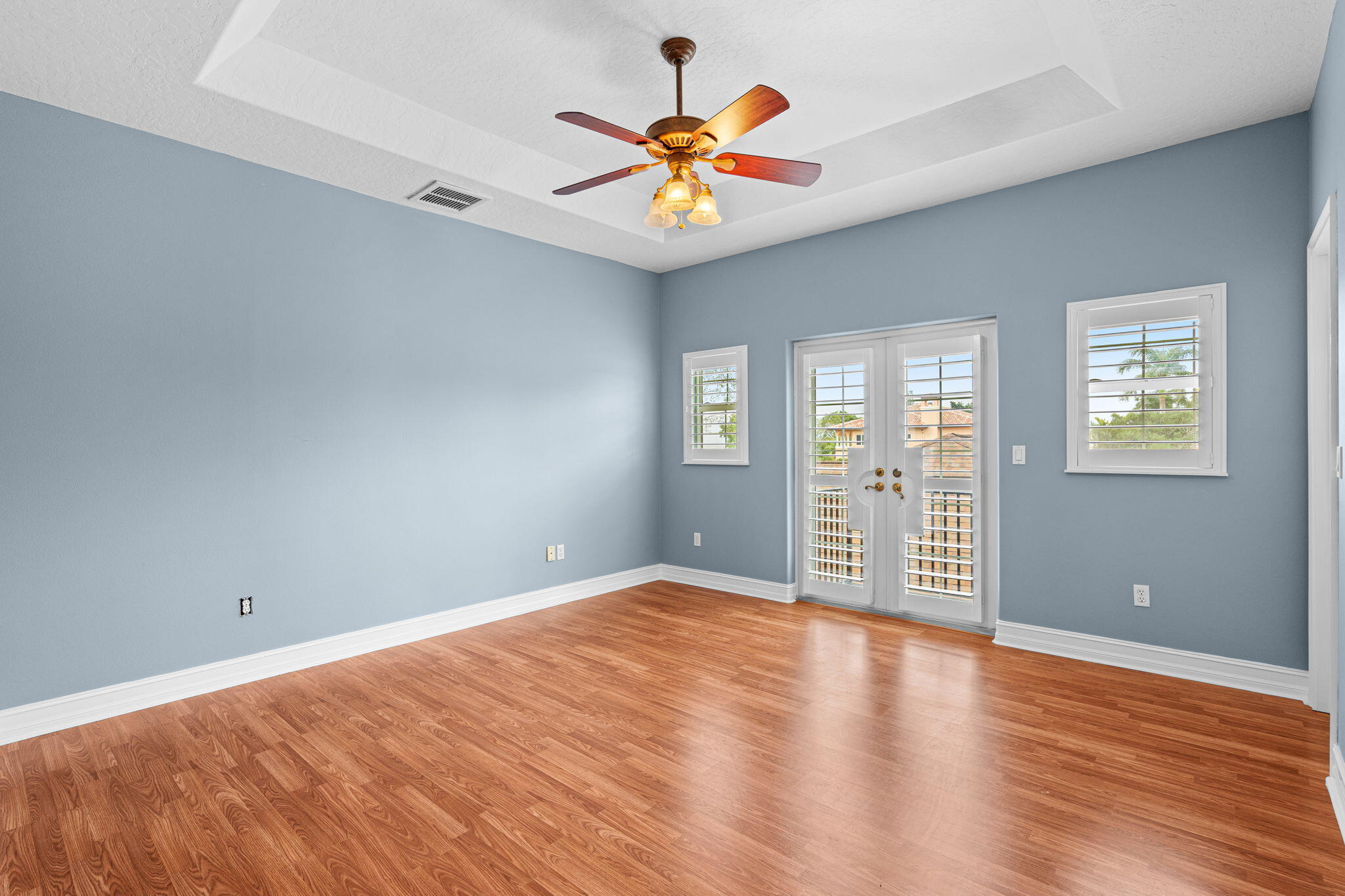 500 S Riverside Drive