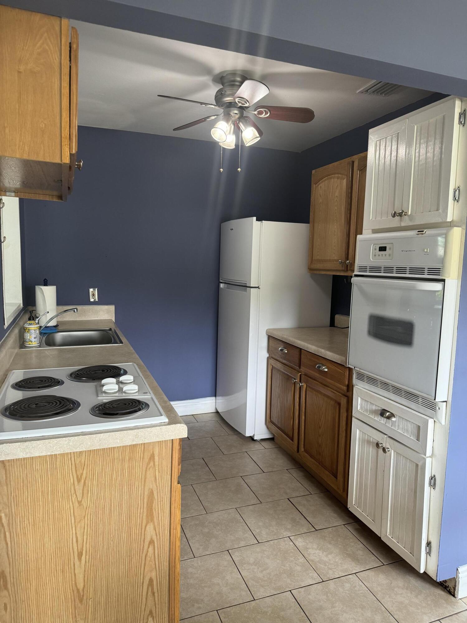 2258 Saint Dunston Lane