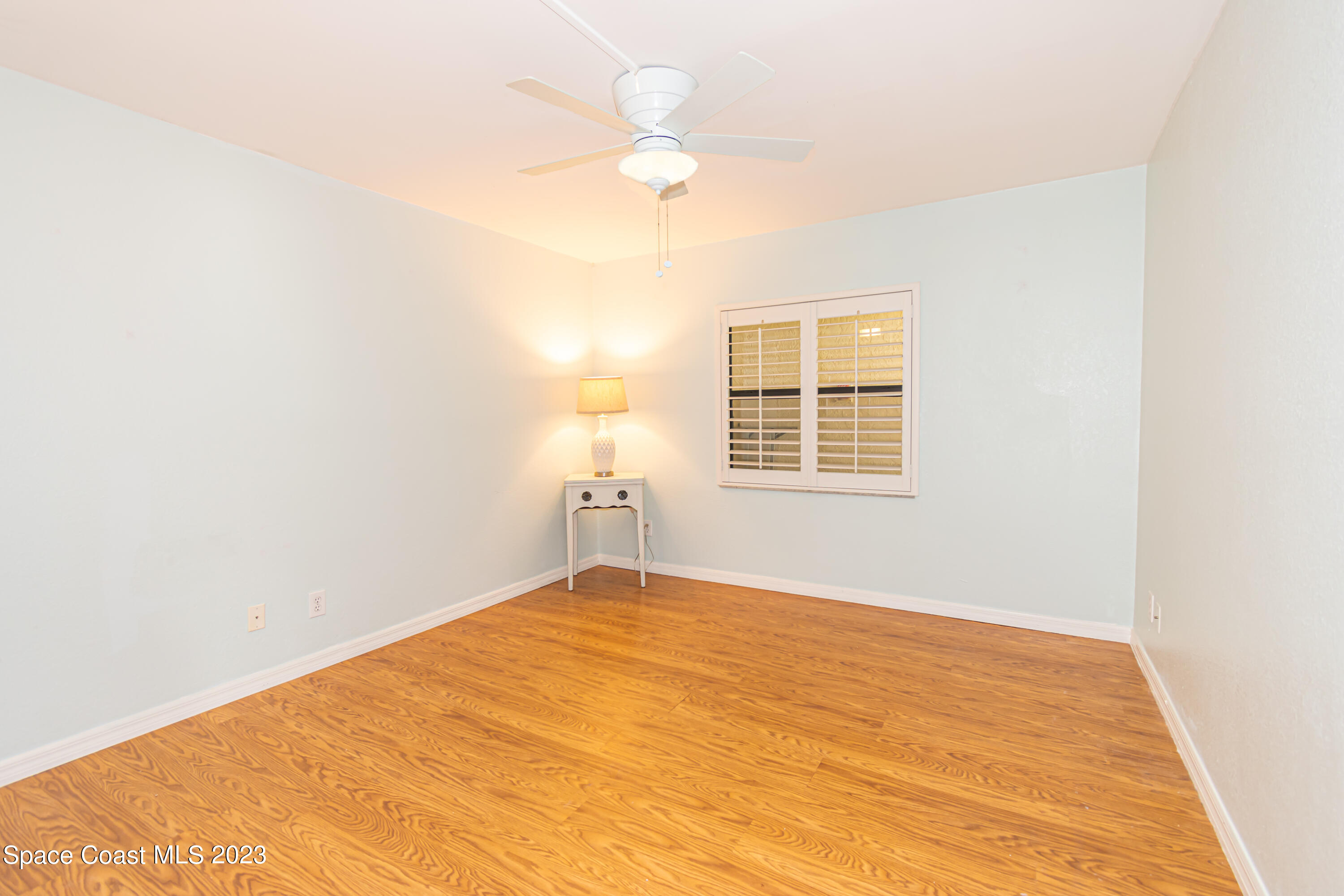505 N Miramar Avenue, 404