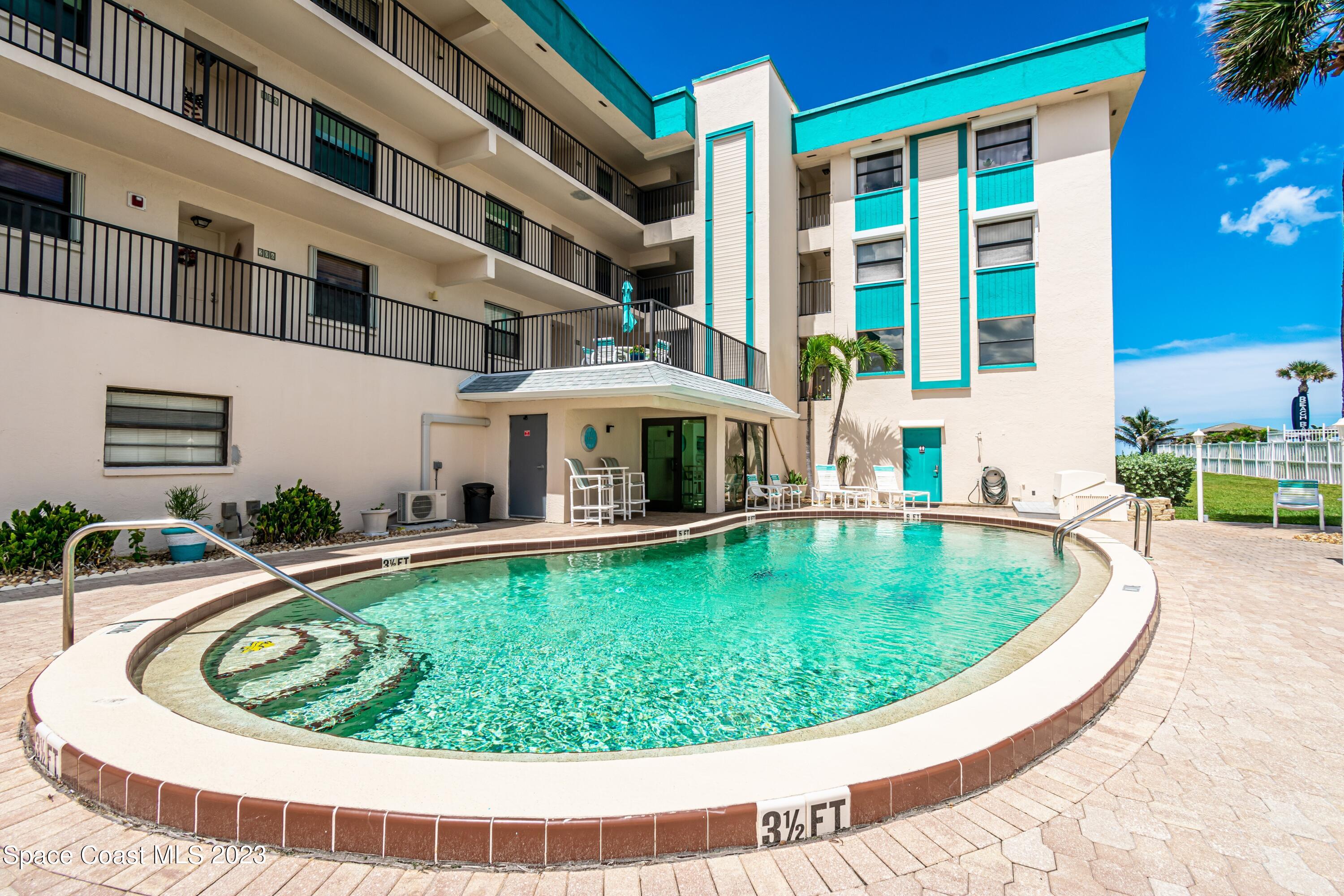 505 N Miramar Avenue, 404