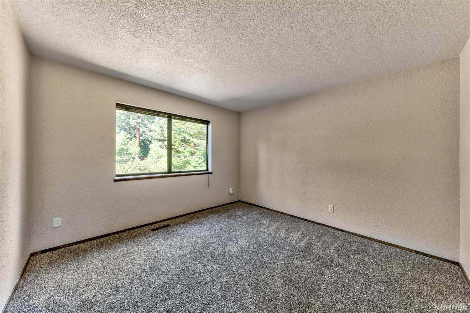 1909 High Meadow Trail