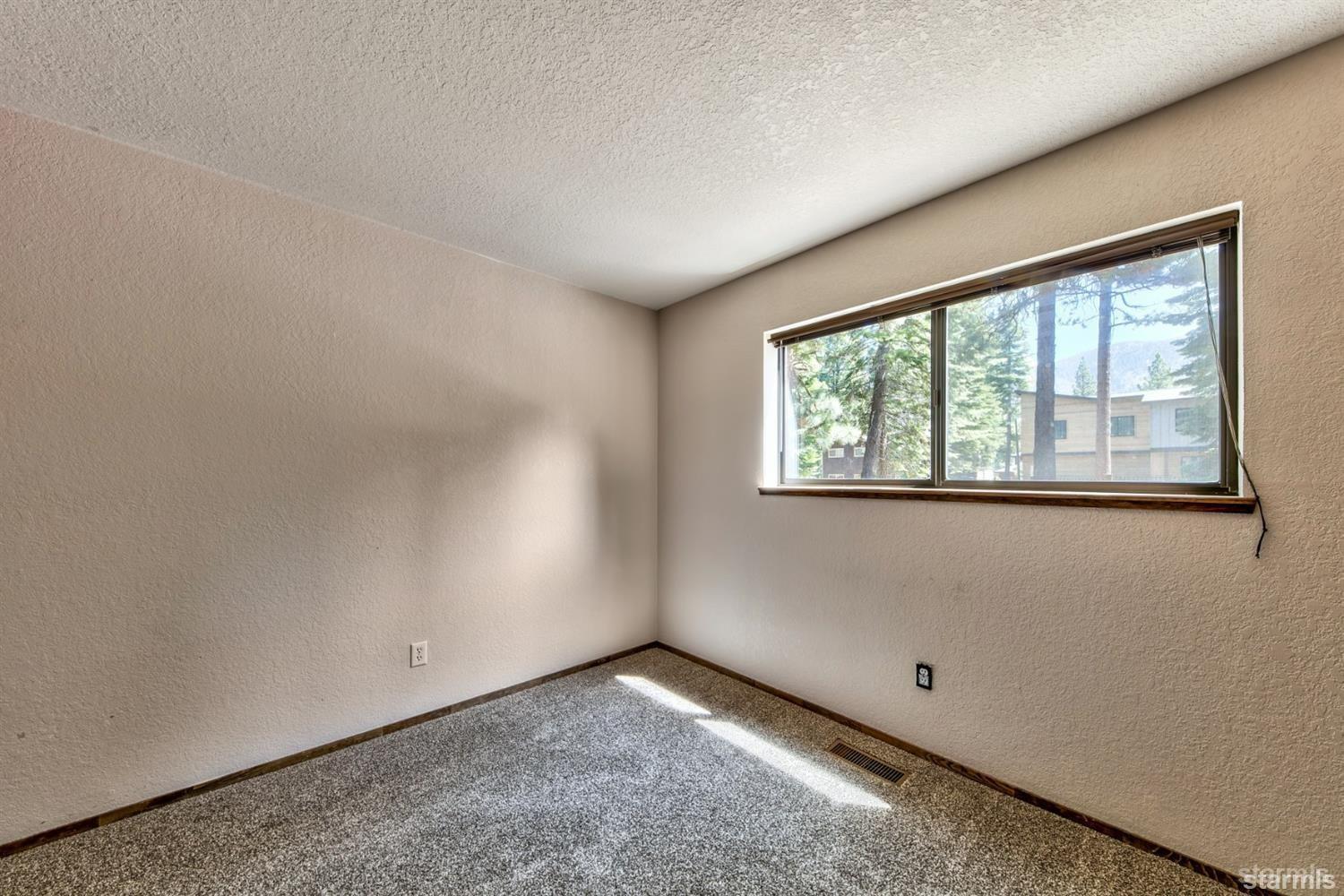 1909 High Meadow Trail