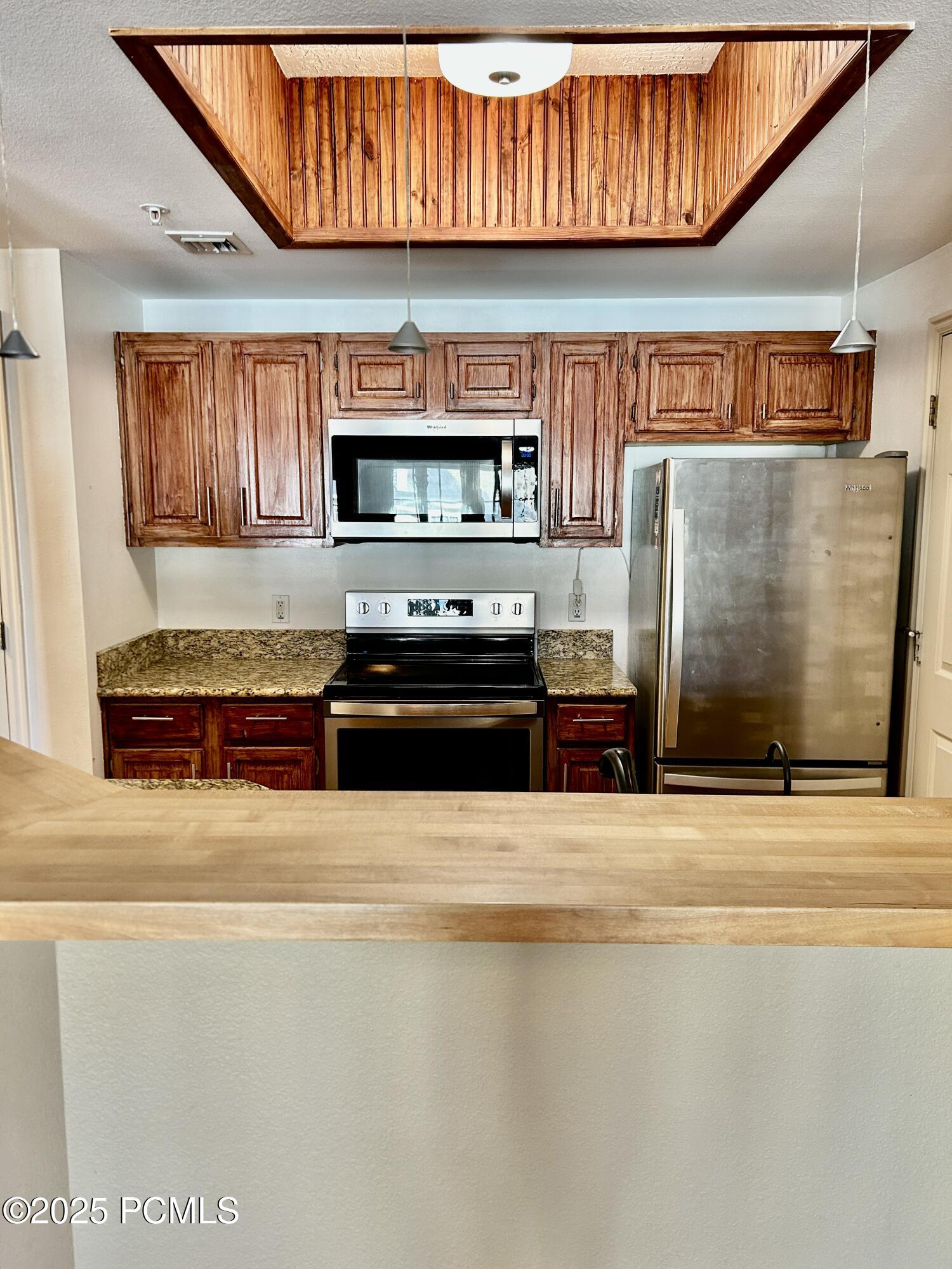 900 Bitner Road, Apt B37