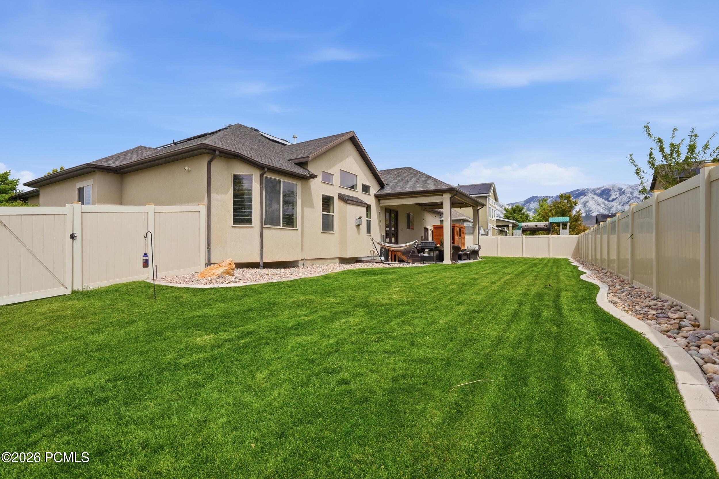 121 W Misty Brook Lane