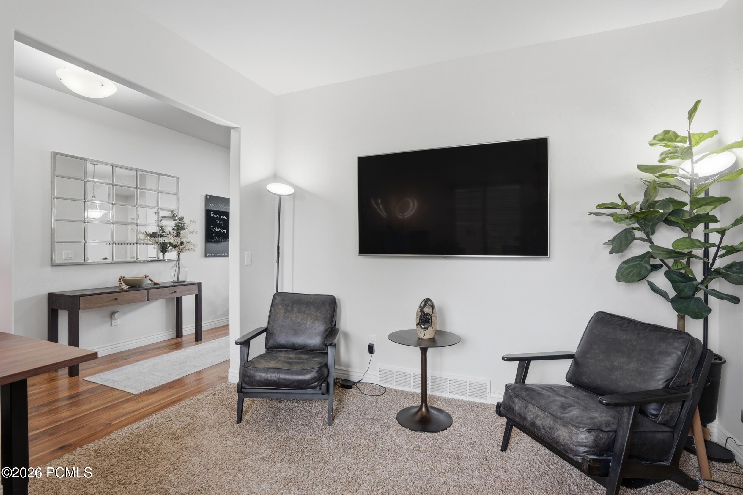 121 W Misty Brook Lane