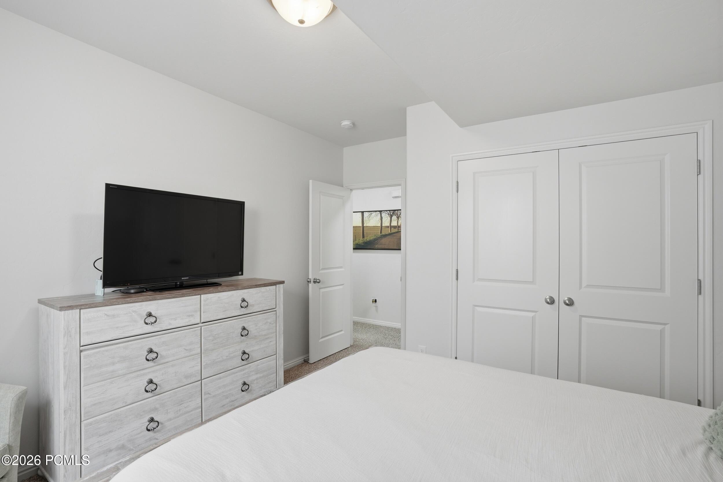 121 W Misty Brook Lane