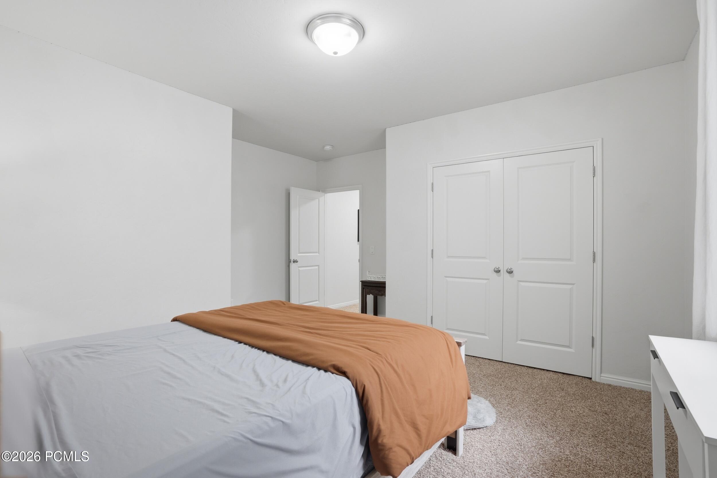 121 W Misty Brook Lane