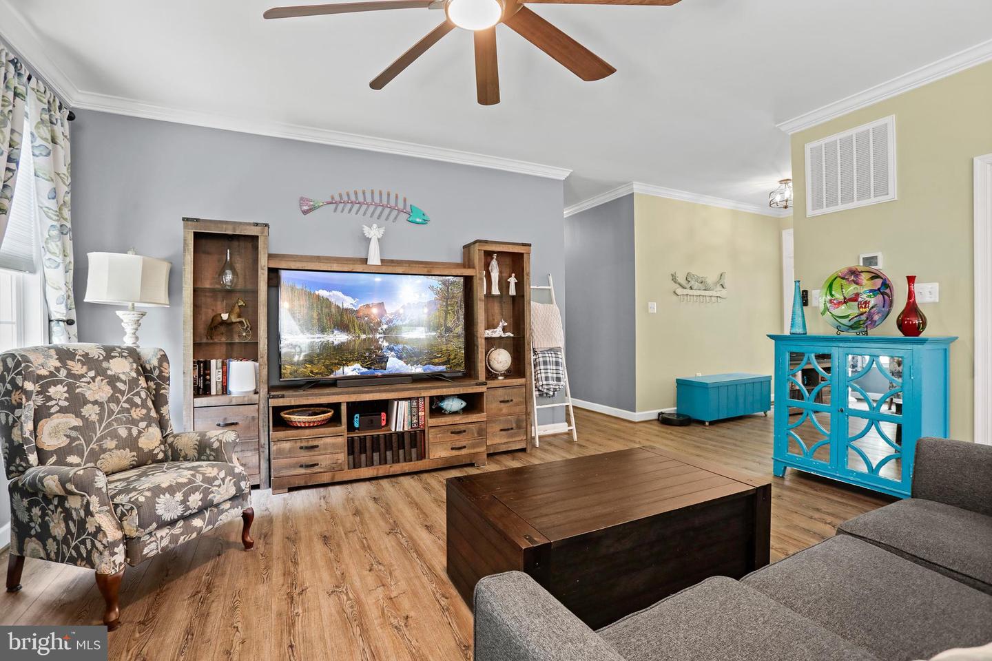 6318 Sunrise Ct